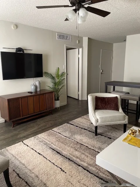 Casa Apartments