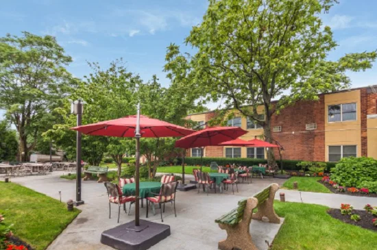 CASTLE SENIOR LIVING AT FOREST HILLS