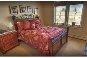 CHANDLER'S SQUARE SENIOR LIVING COMMUNITY