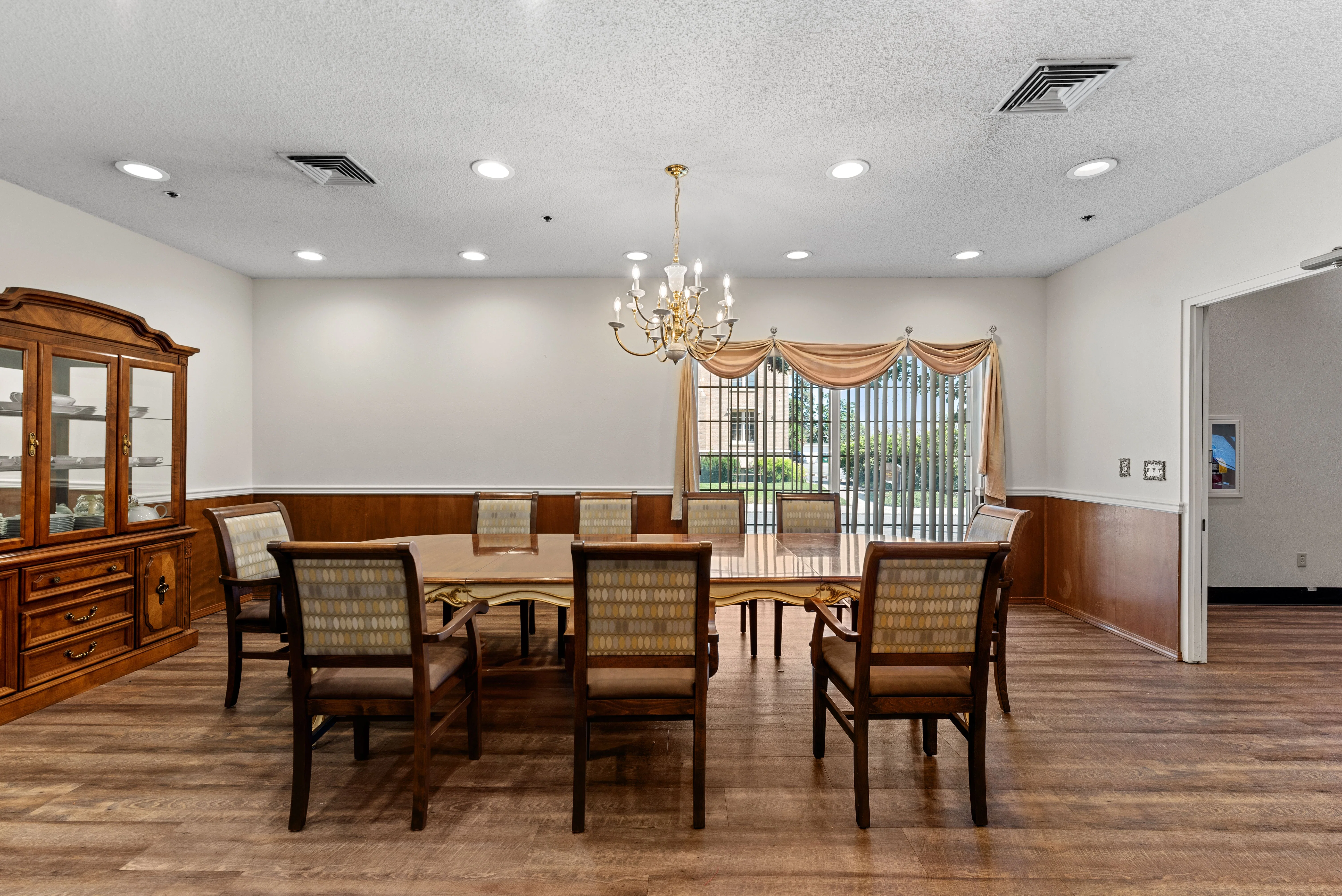 COLONIAL VISTA SENIOR LIVING