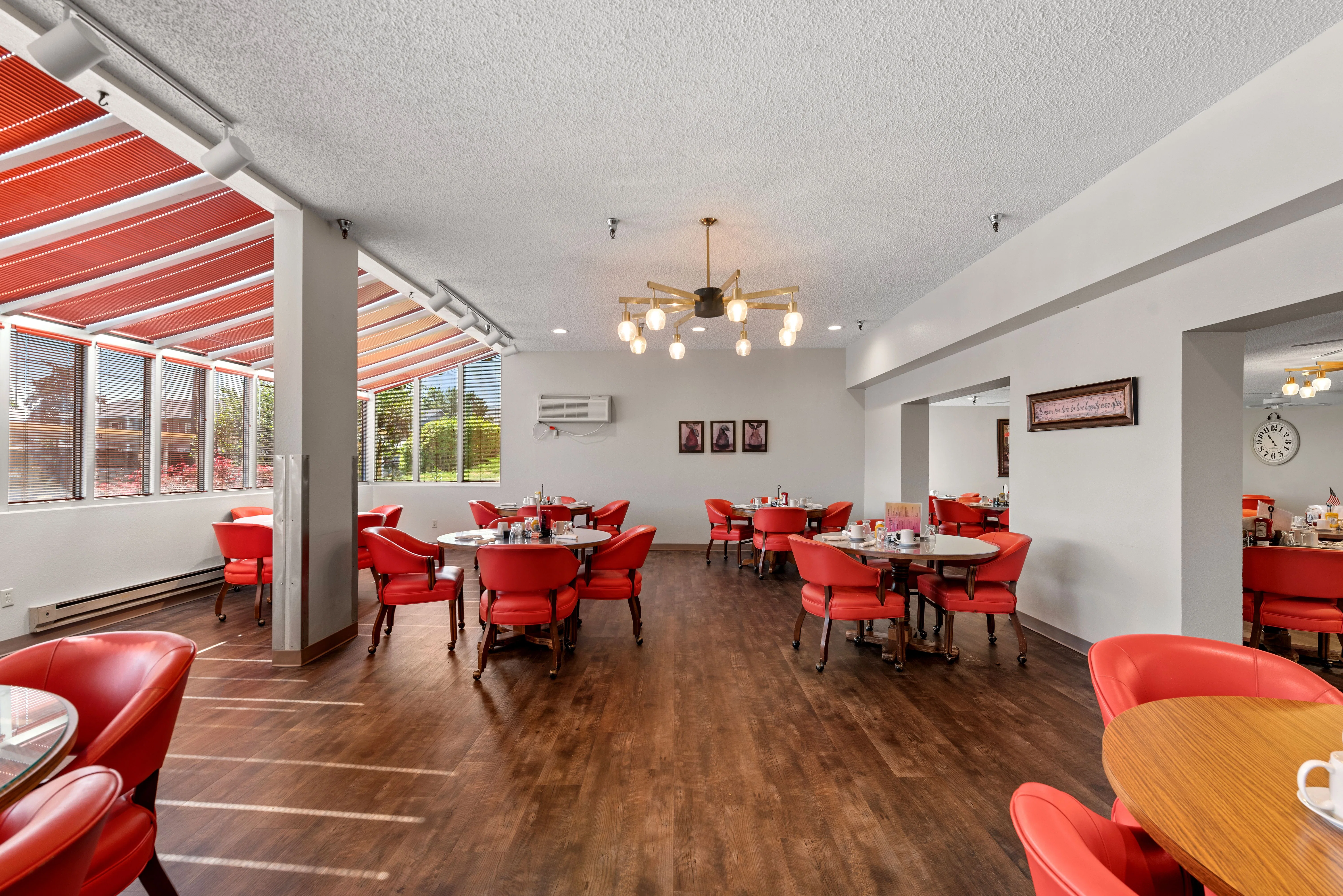 COLONIAL VISTA SENIOR LIVING