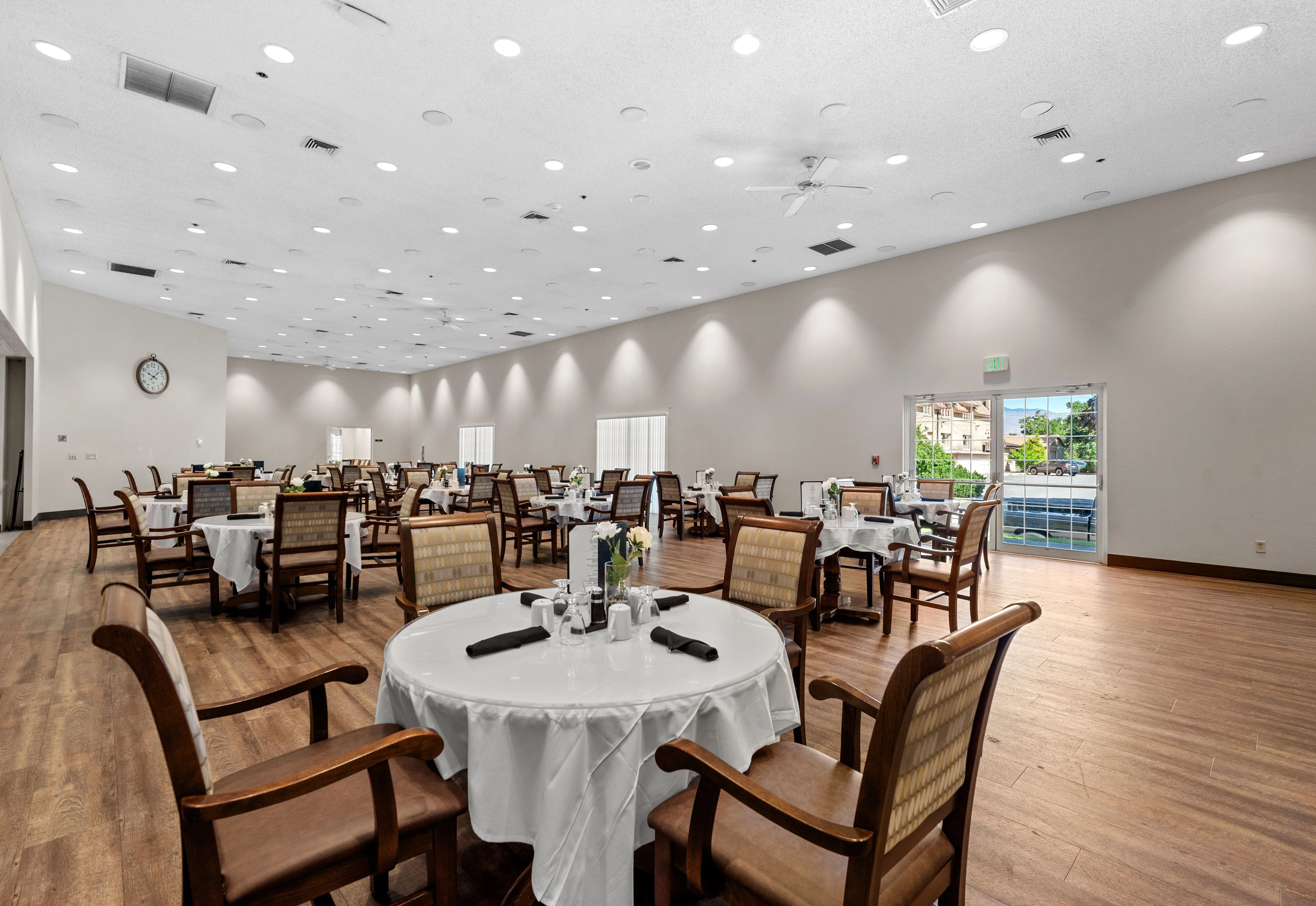 COLONIAL VISTA SENIOR LIVING