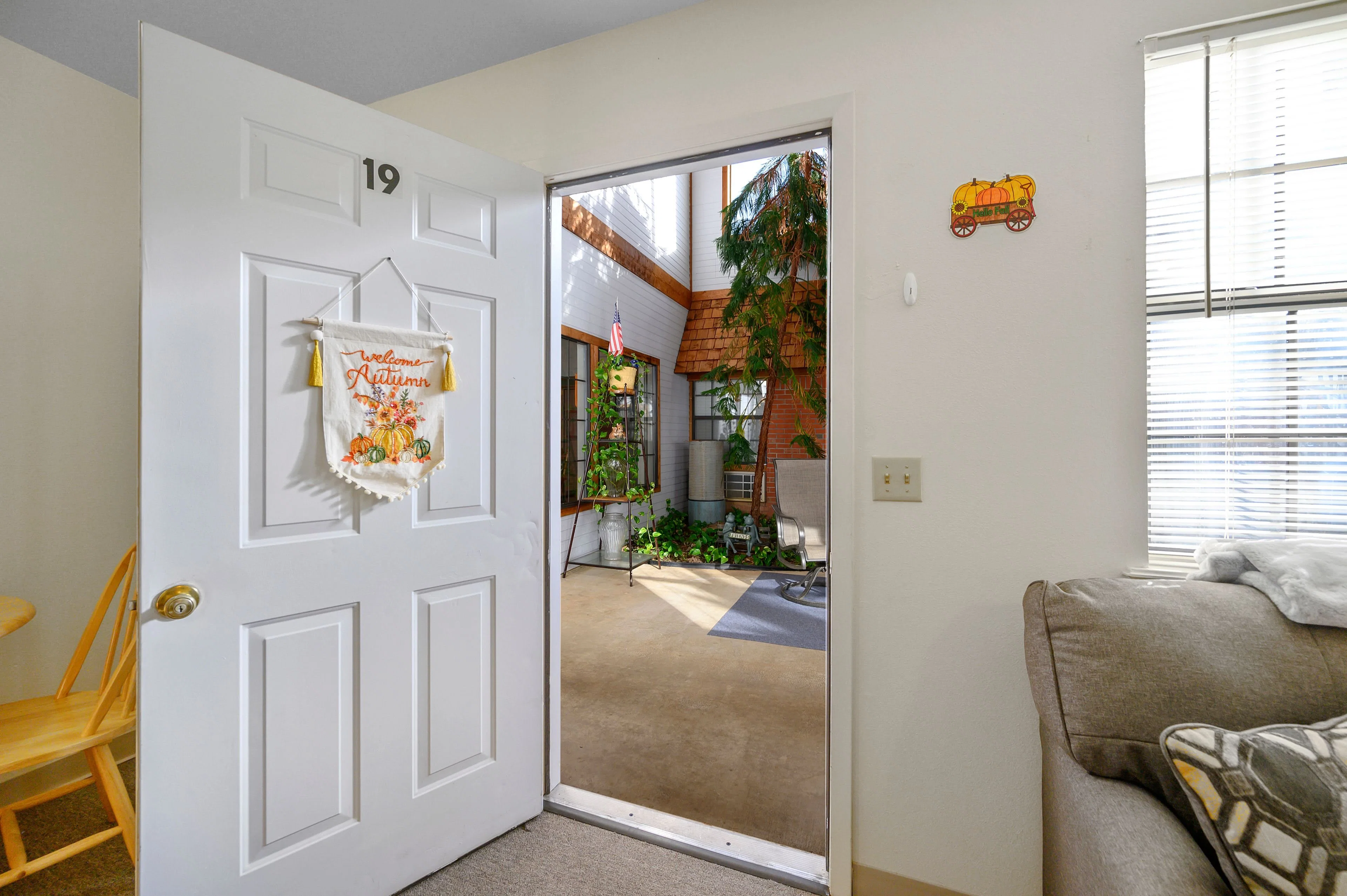 Colonial Lodge Senior Living