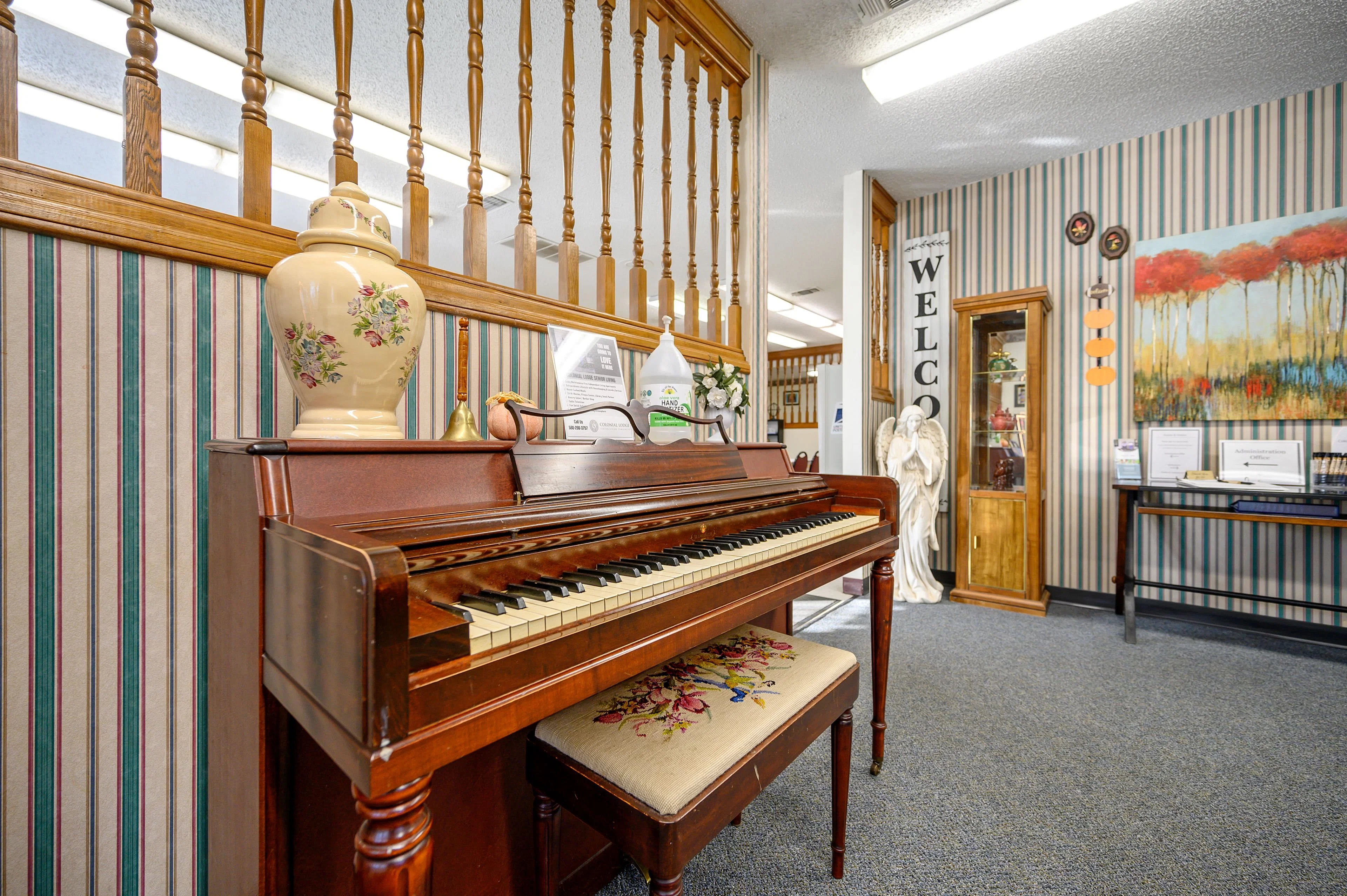 Colonial Lodge Senior Living