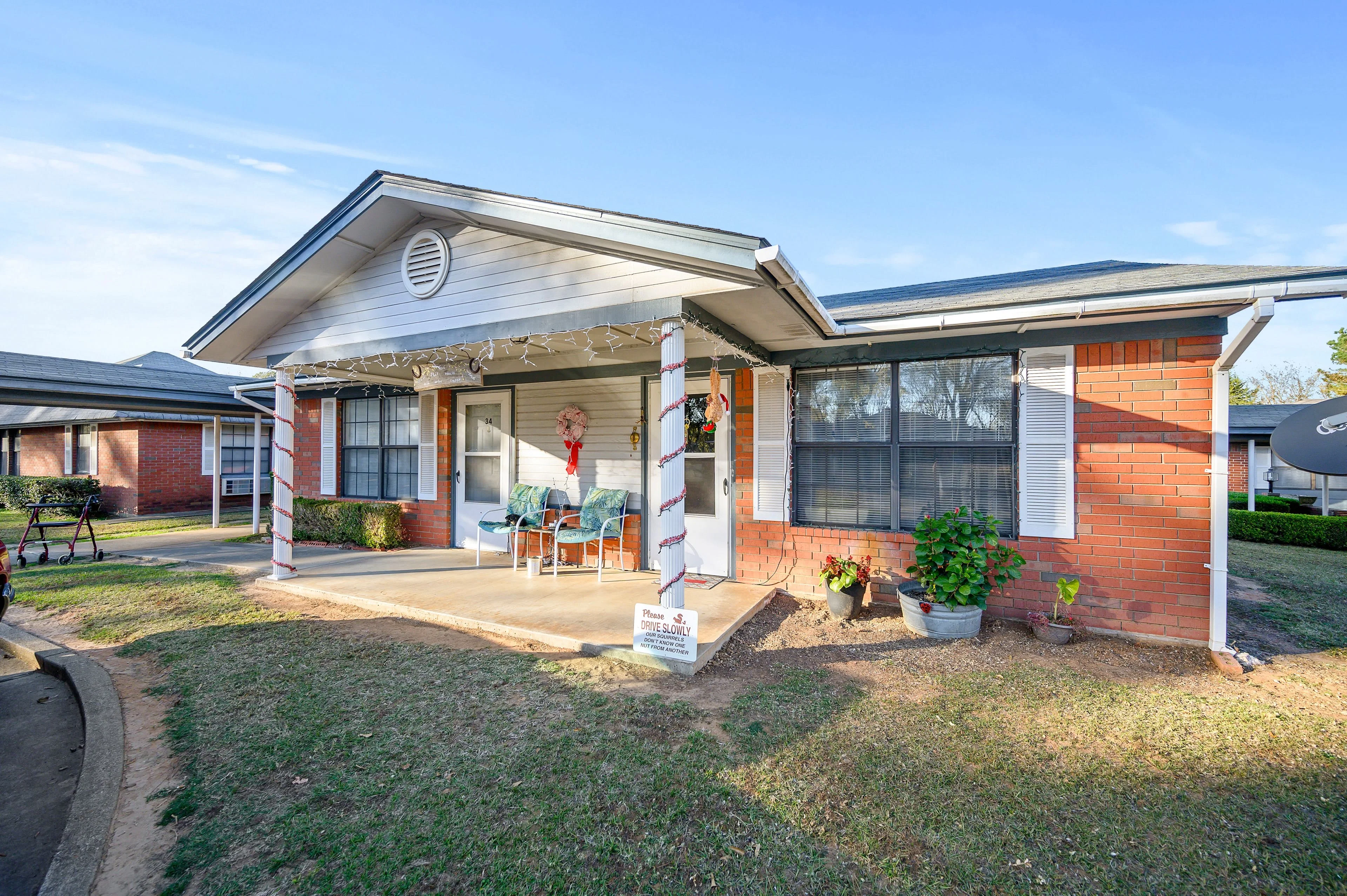 Colonial Lodge Senior Living