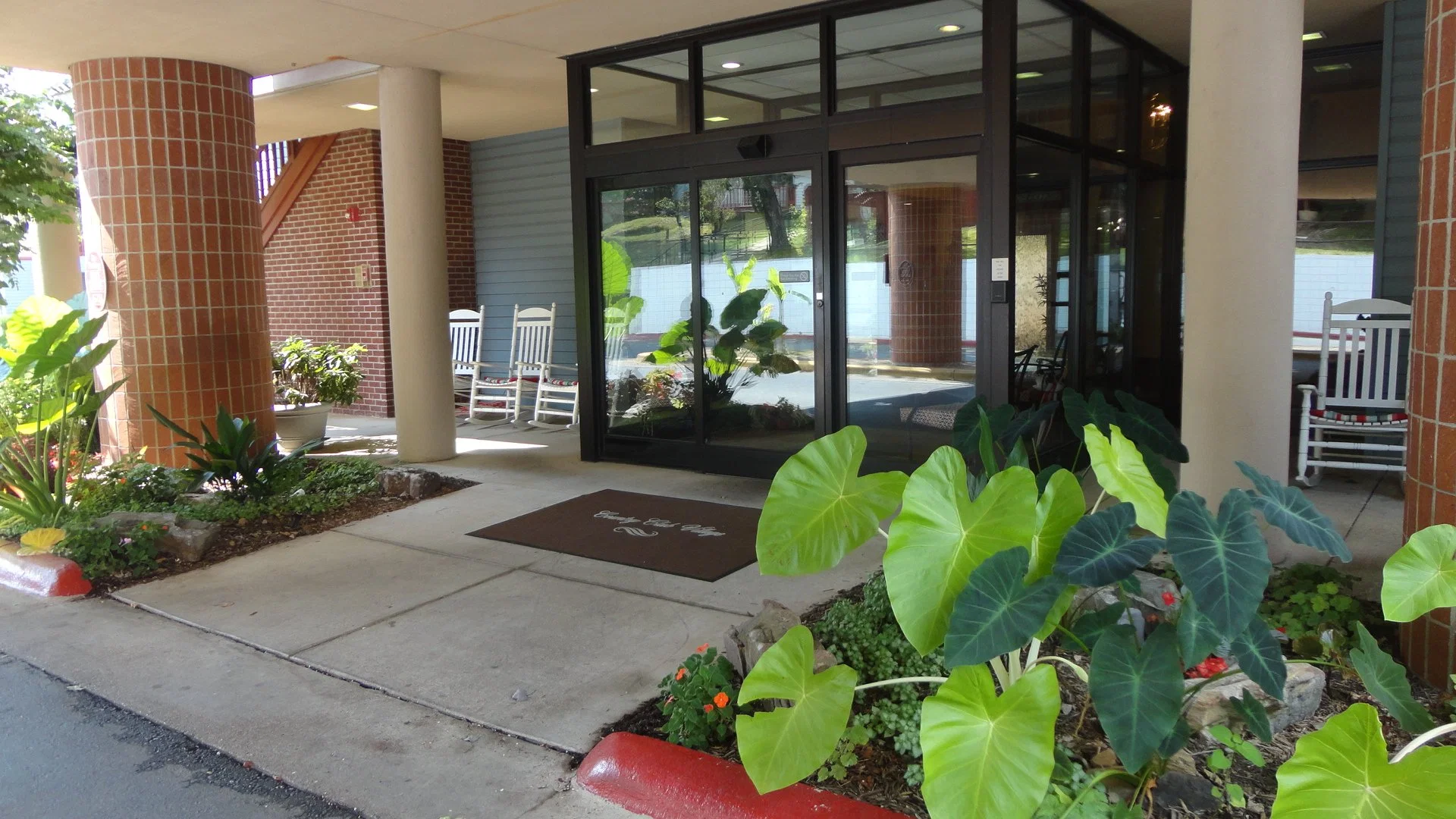 Country Club Village Retirement Community - Independent Living photo