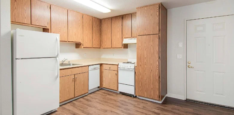 CREEKSIDE VILLAGE SENIOR APARTMENTS