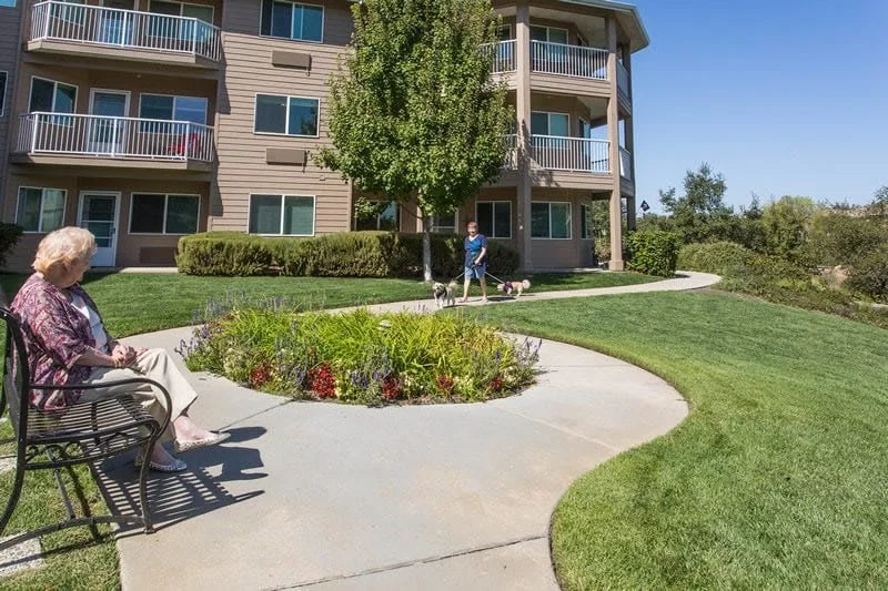 Creekside Oaks Retirement Community