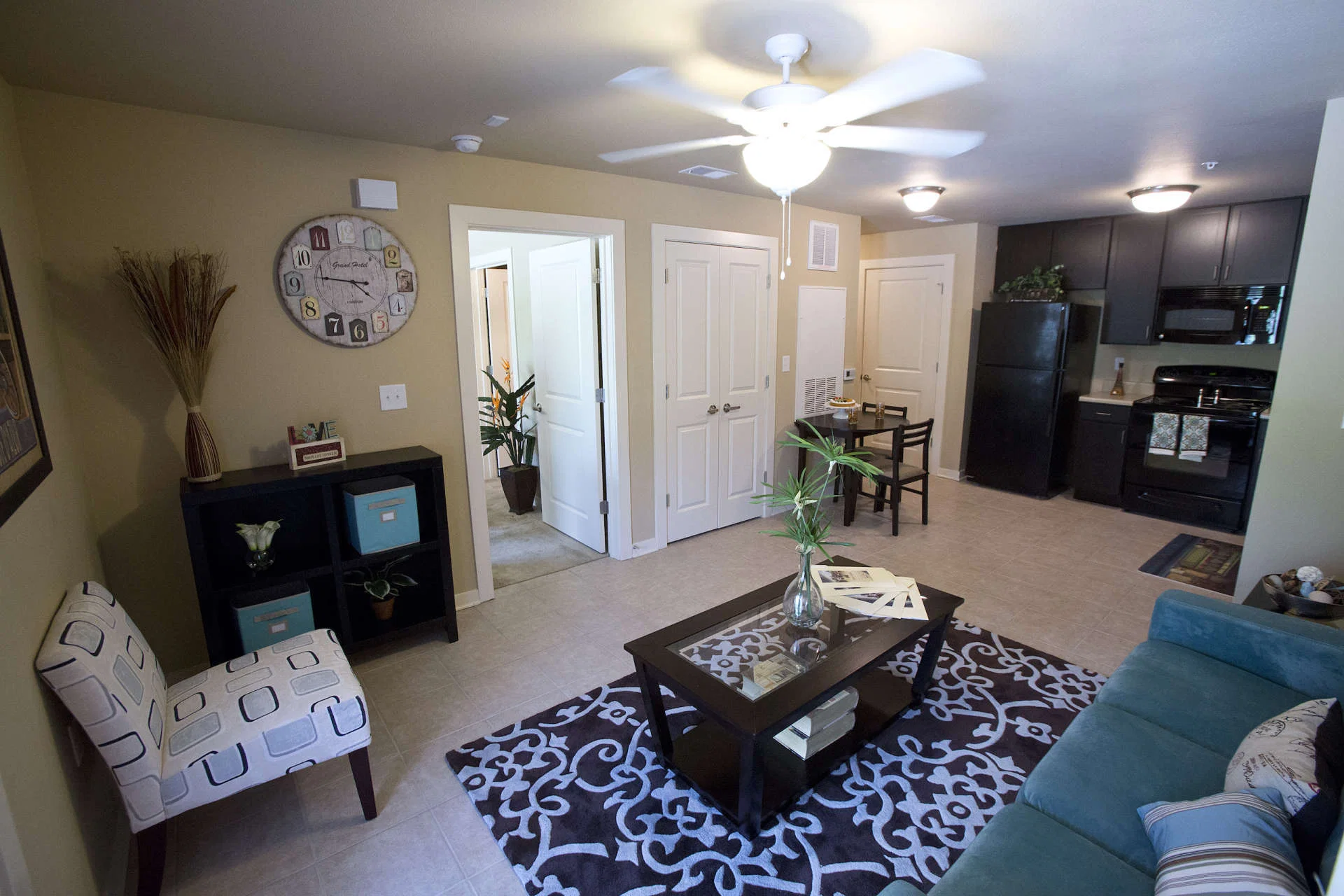 CYPRESS GARDENS APARTMENTS
