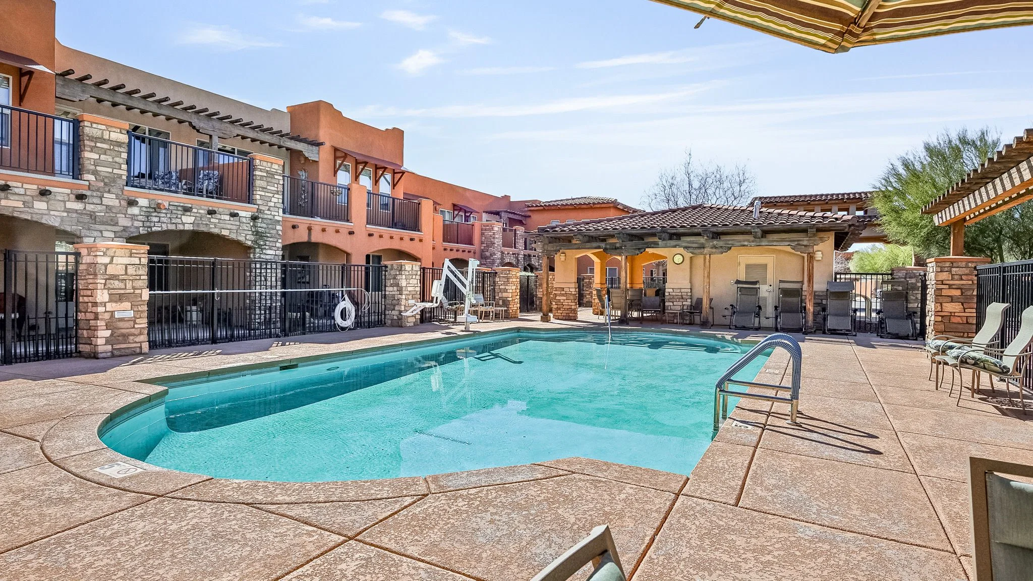 DESERT SPRINGS GRACIOUS RETIREMENT LIVING