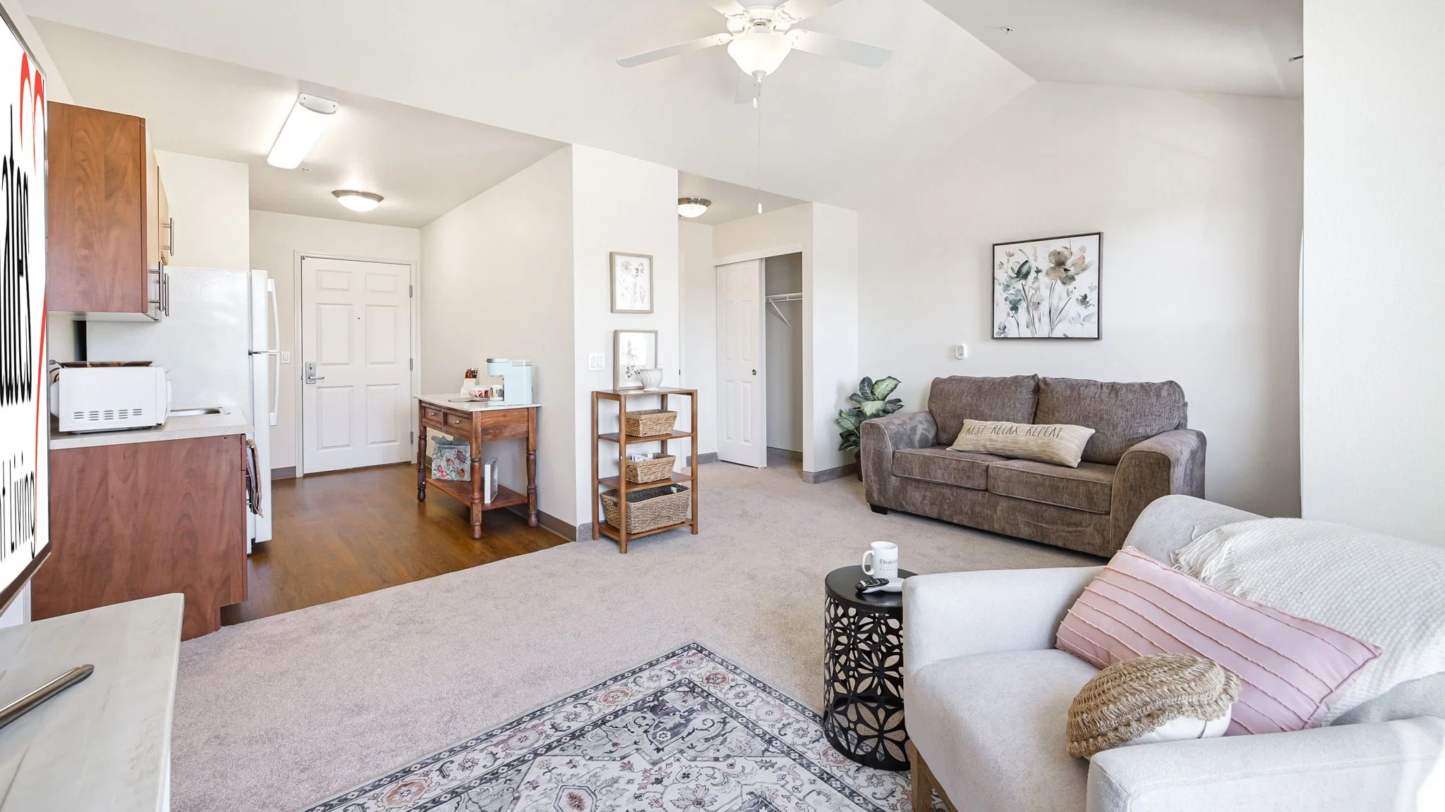 EL DORADO ESTATES GRACIOUS RETIREMENT LIVING