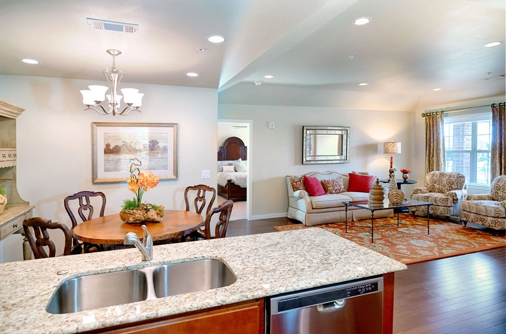 EMERALD COTTAGES OF ROUND ROCK