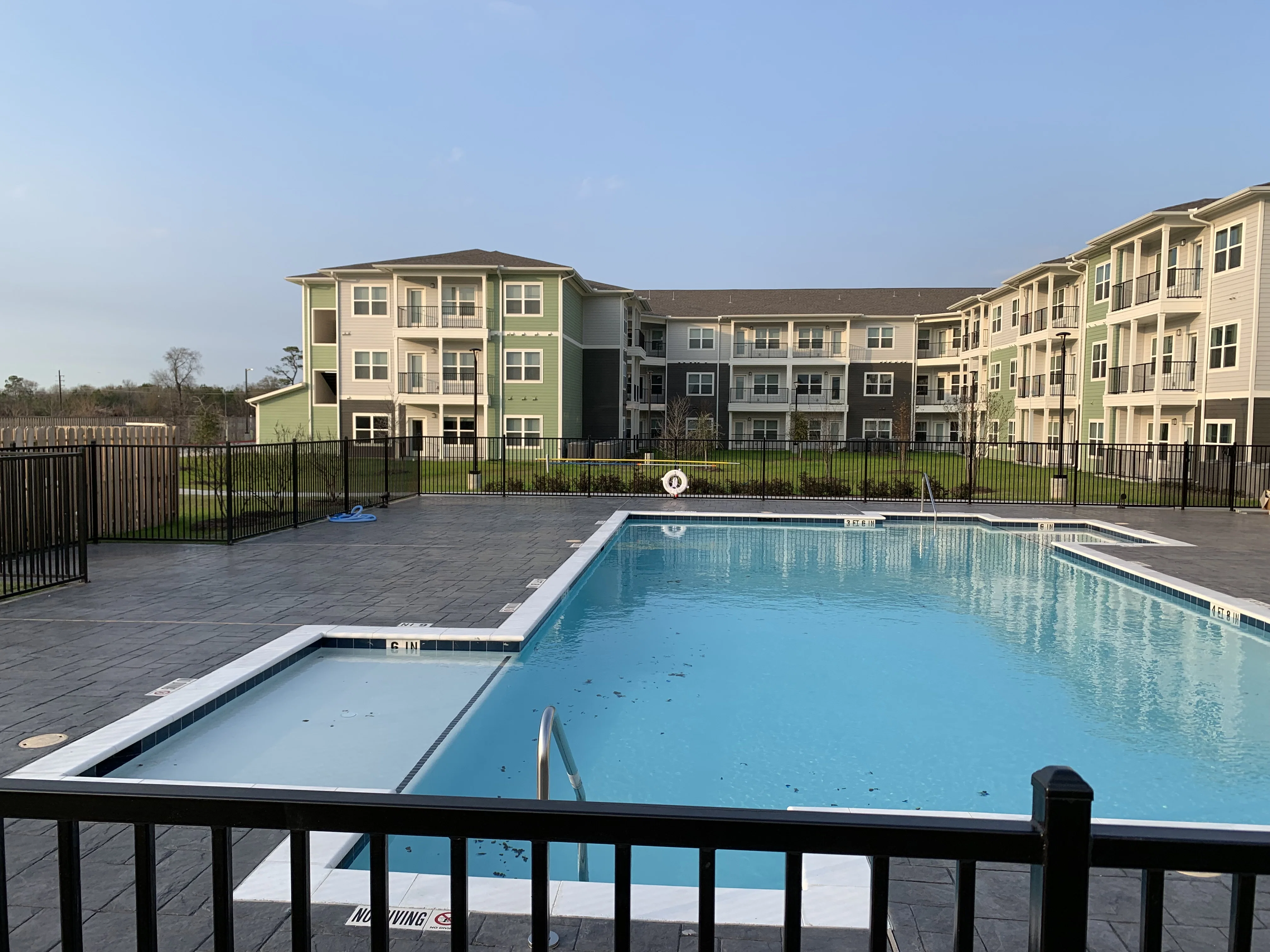 ENCLAVE AT LAKE POINTE