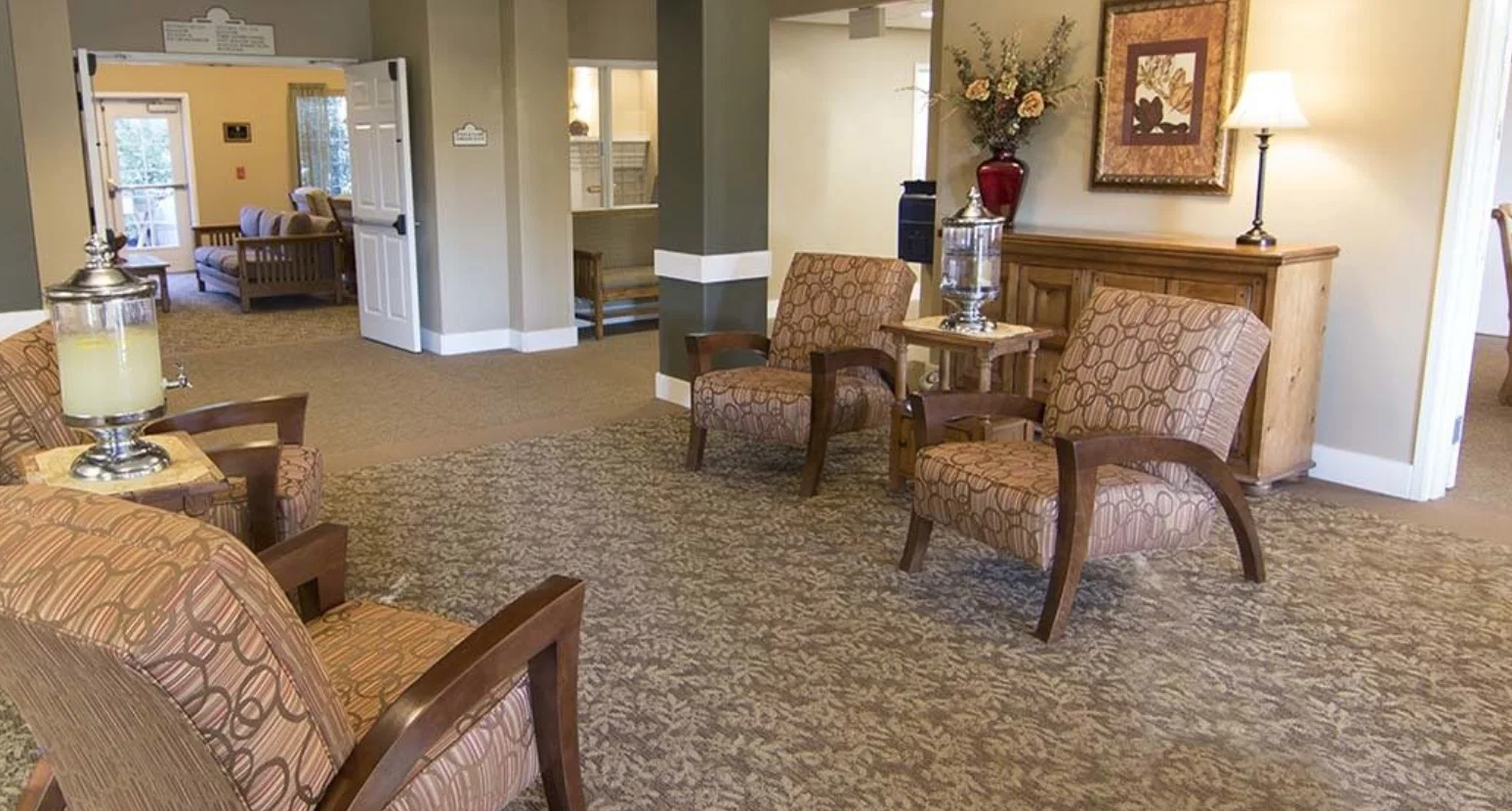 FOX HOLLOW INDEPENDENT & ASSISTED LIVING COMMUNITY