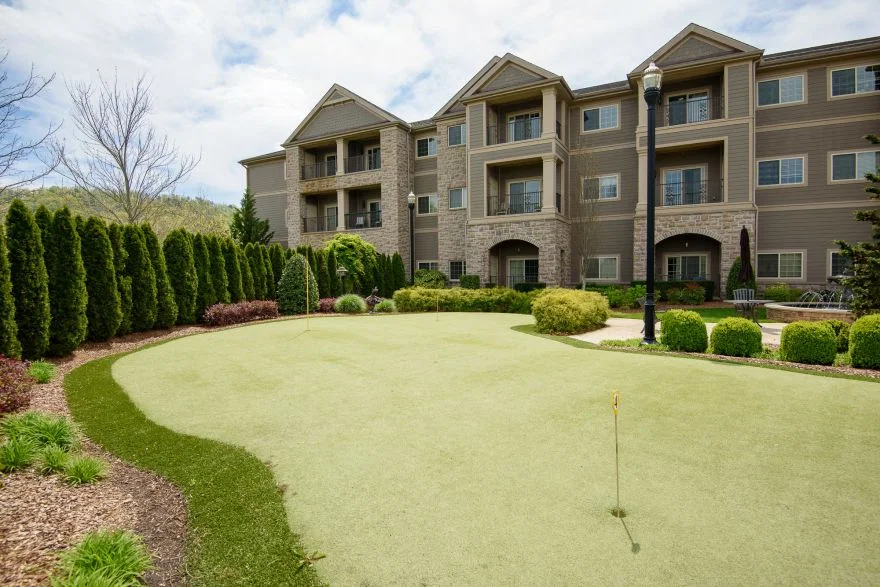 Garden Plaza Of Greenbriar Cove