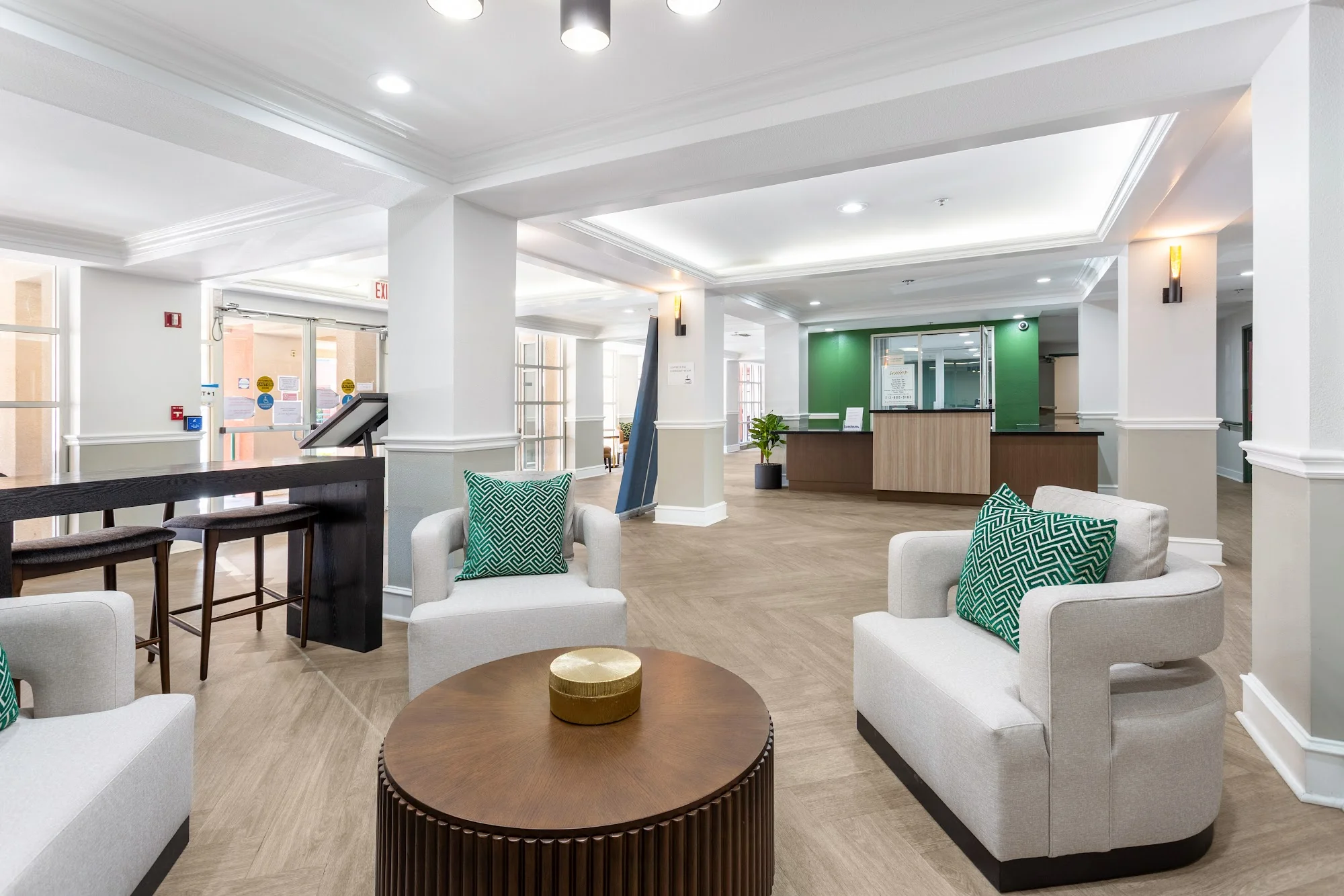 Grand Plaza Senior