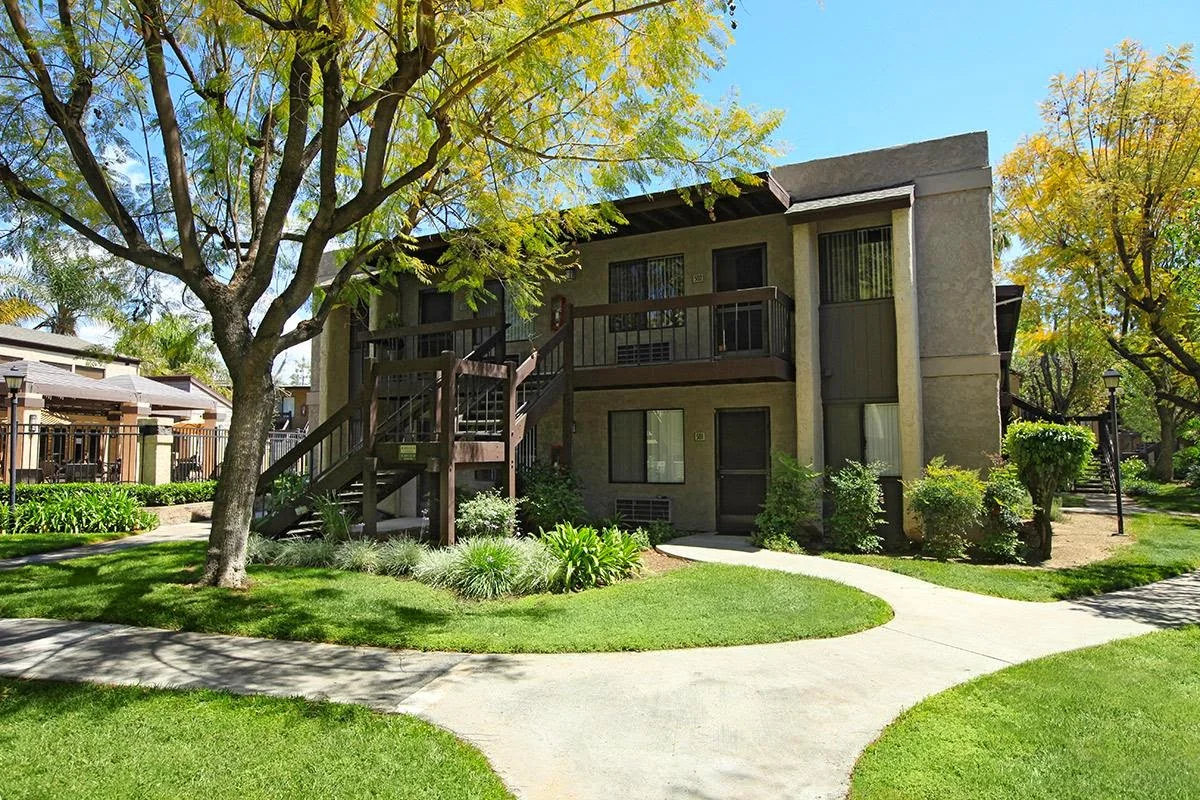 HERITAGE PARK MONTCLAIR SENIOR COMMUNITY