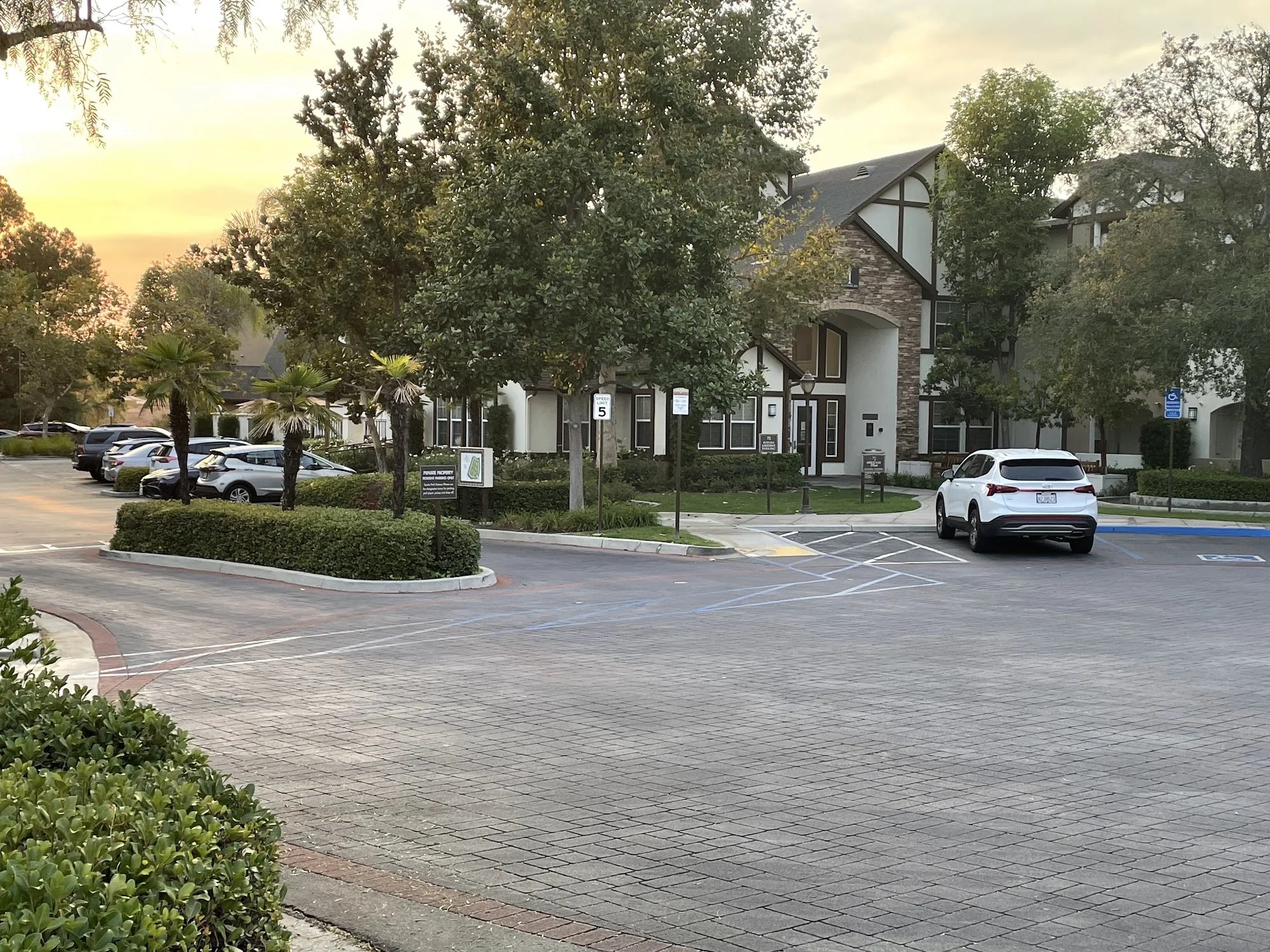 HERITAGE PARK SENIOR APARTMENT HOMES