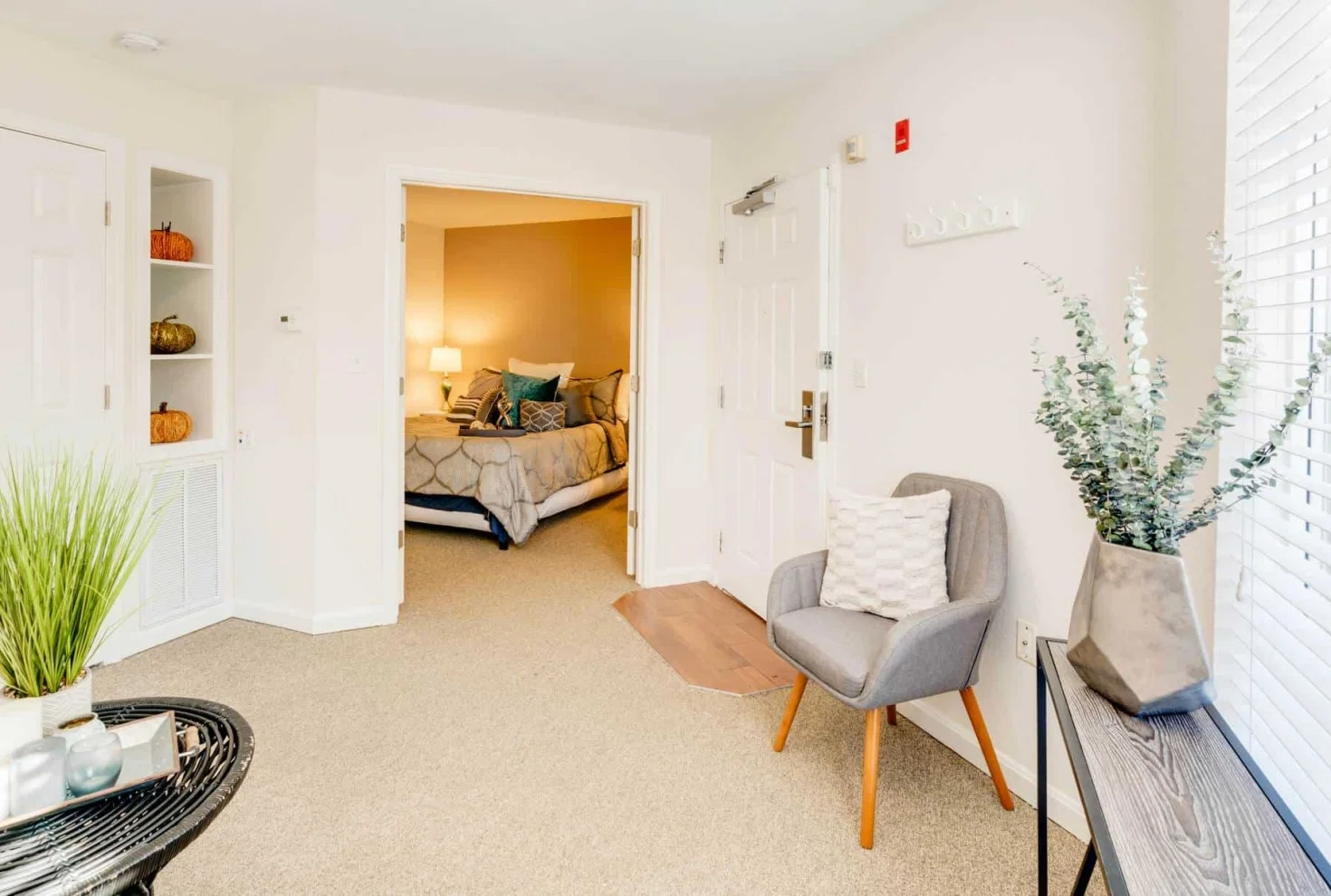 HILLSIDE SENIOR LIVING