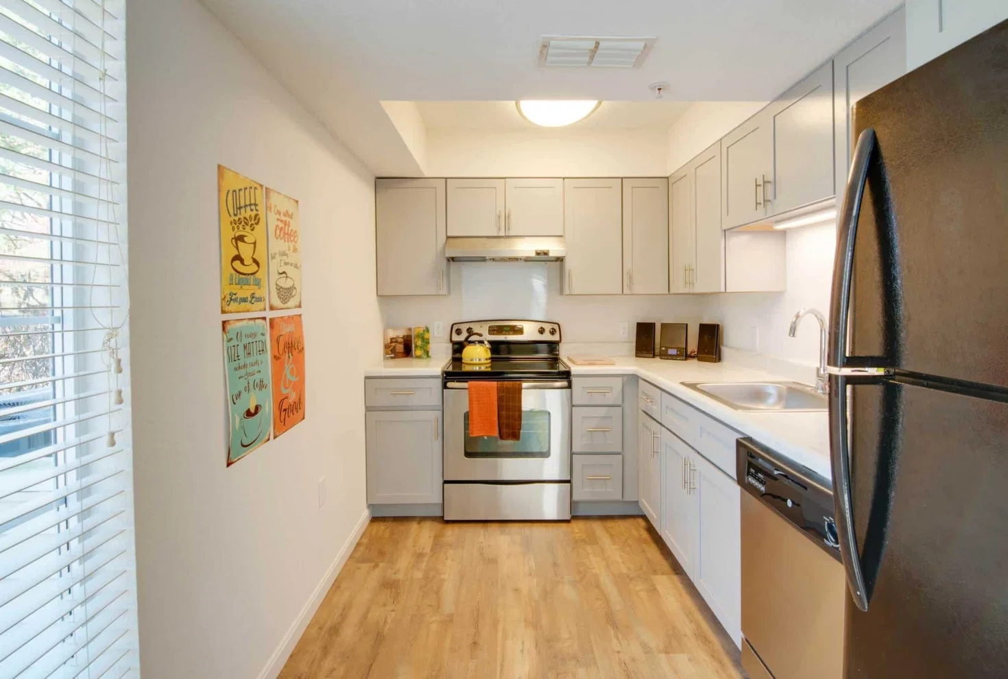 HILLSIDE SENIOR LIVING