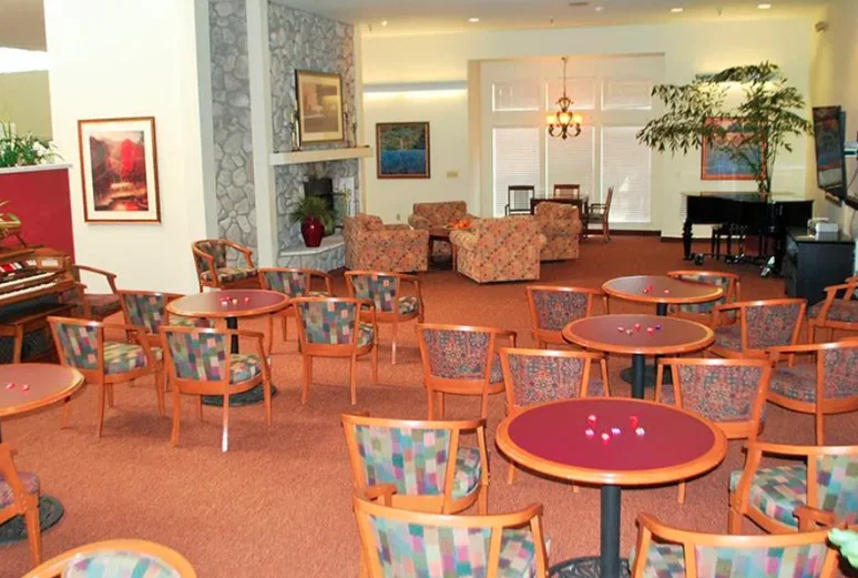 HILLTOP COMMONS