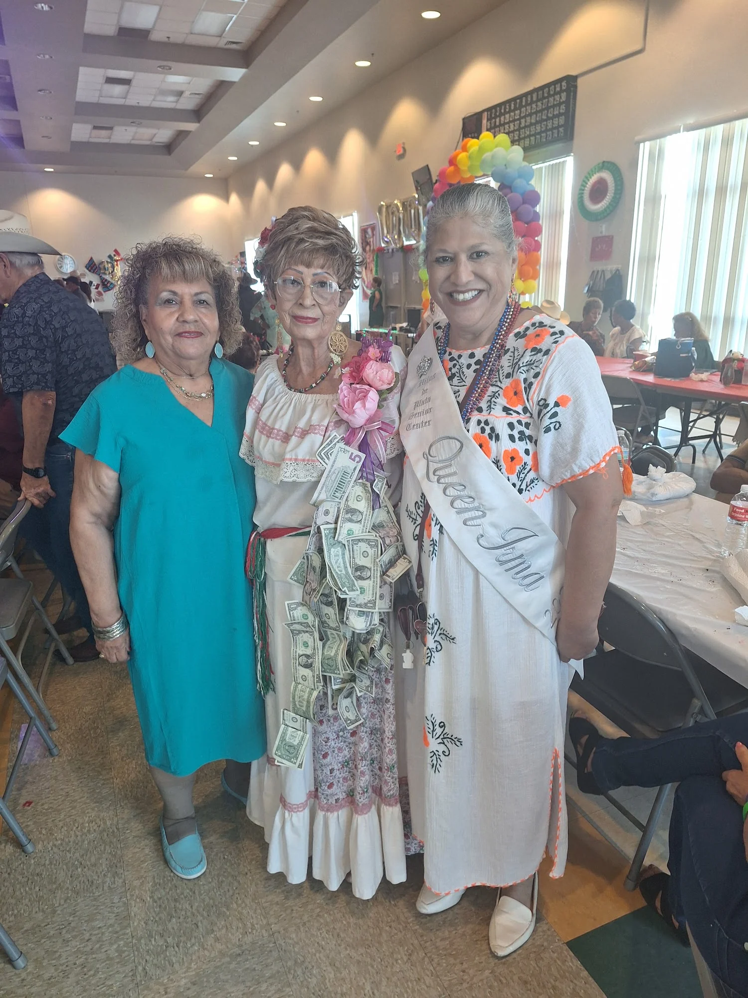 Hilos De Plata Senior Center