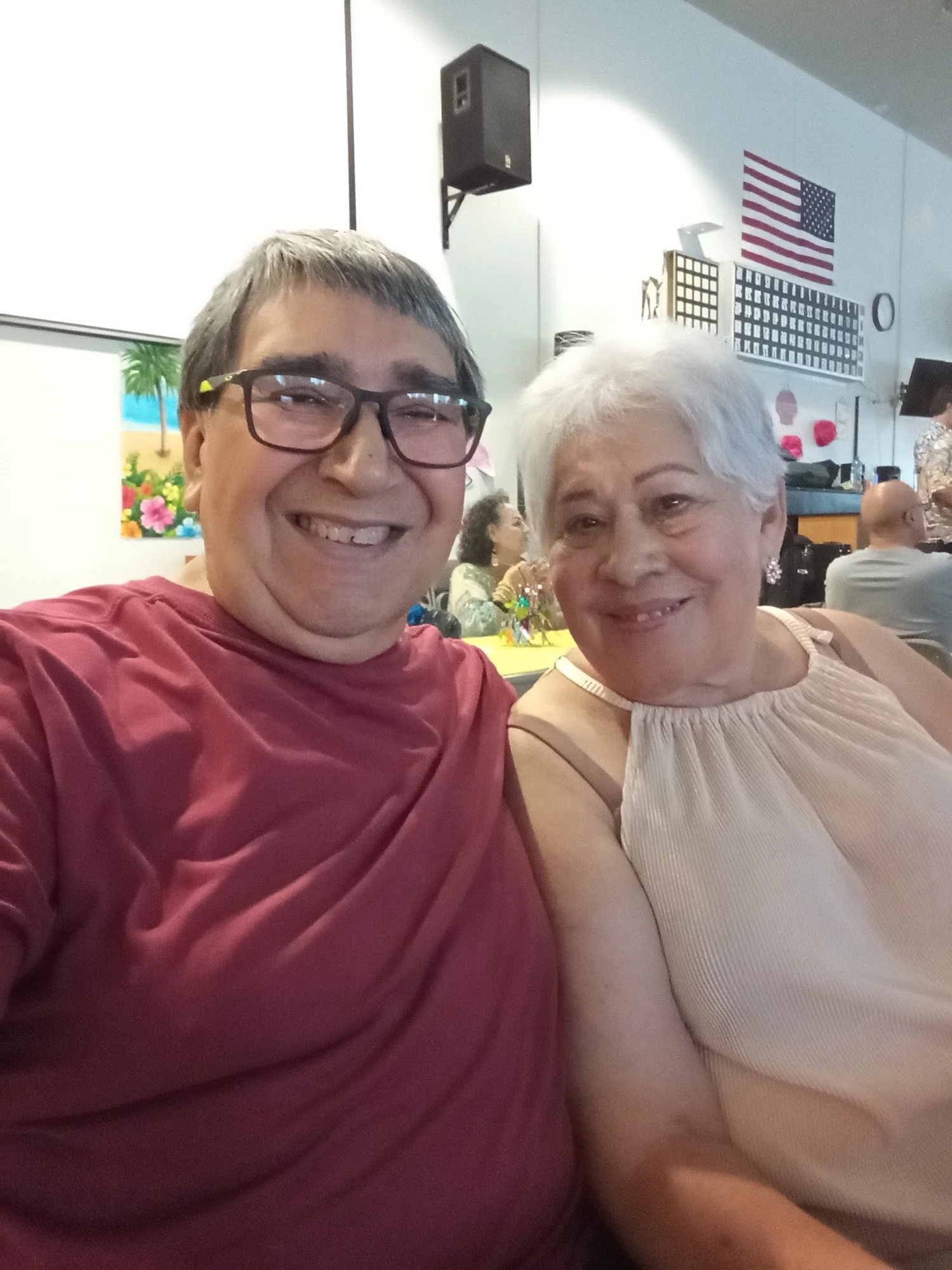 Hilos De Plata Senior Center
