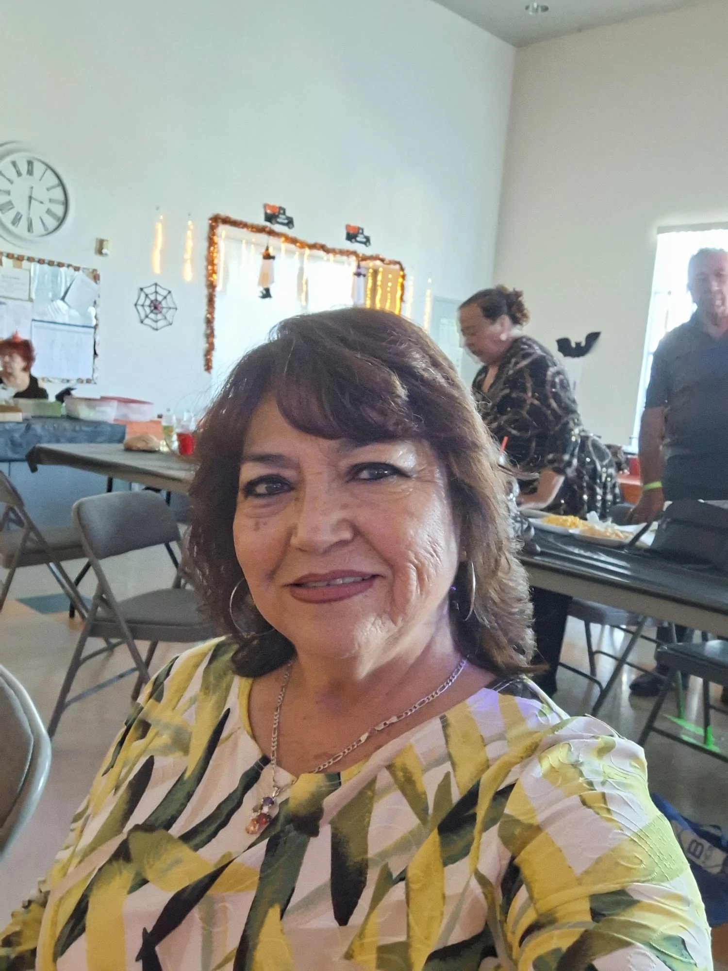 Hilos De Plata Senior Center