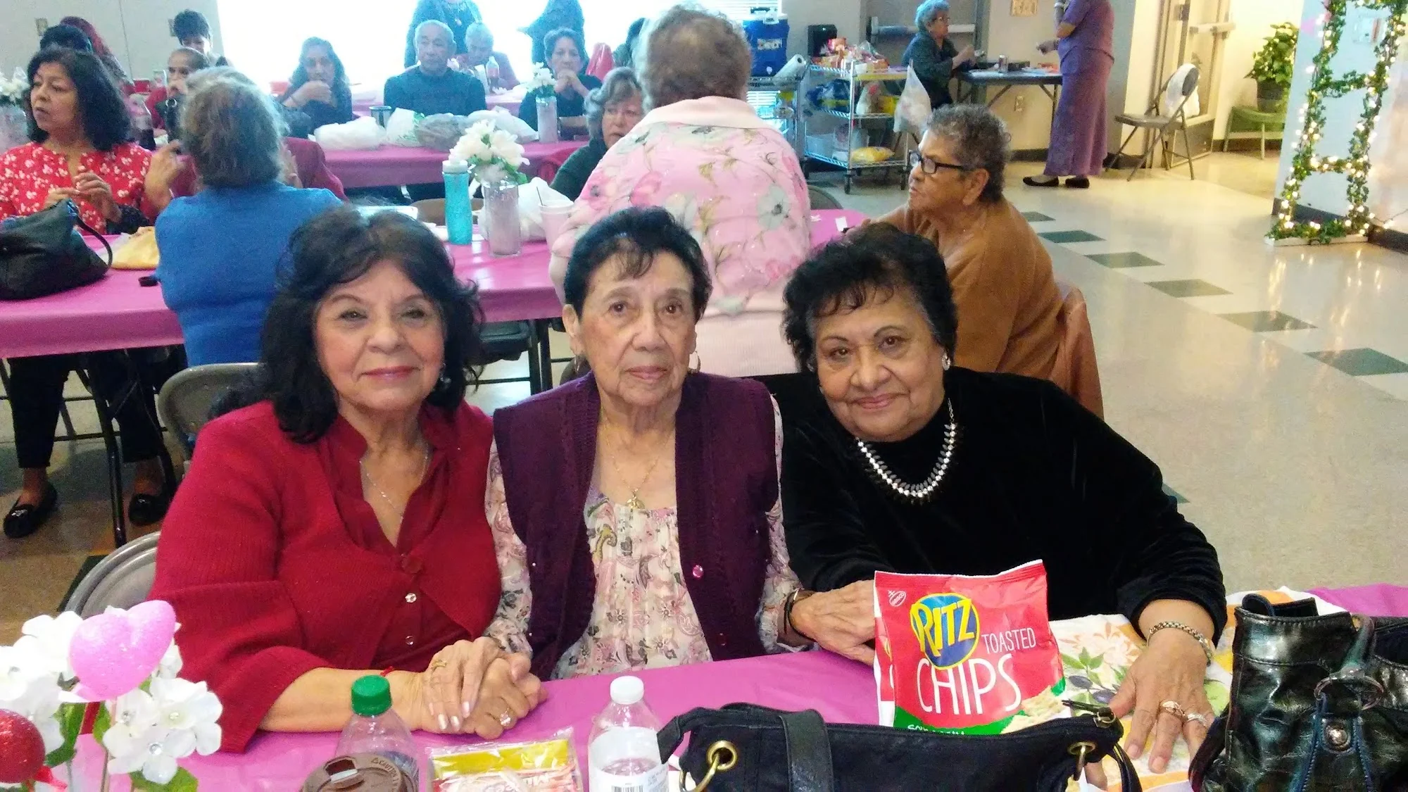 Hilos De Plata Senior Center