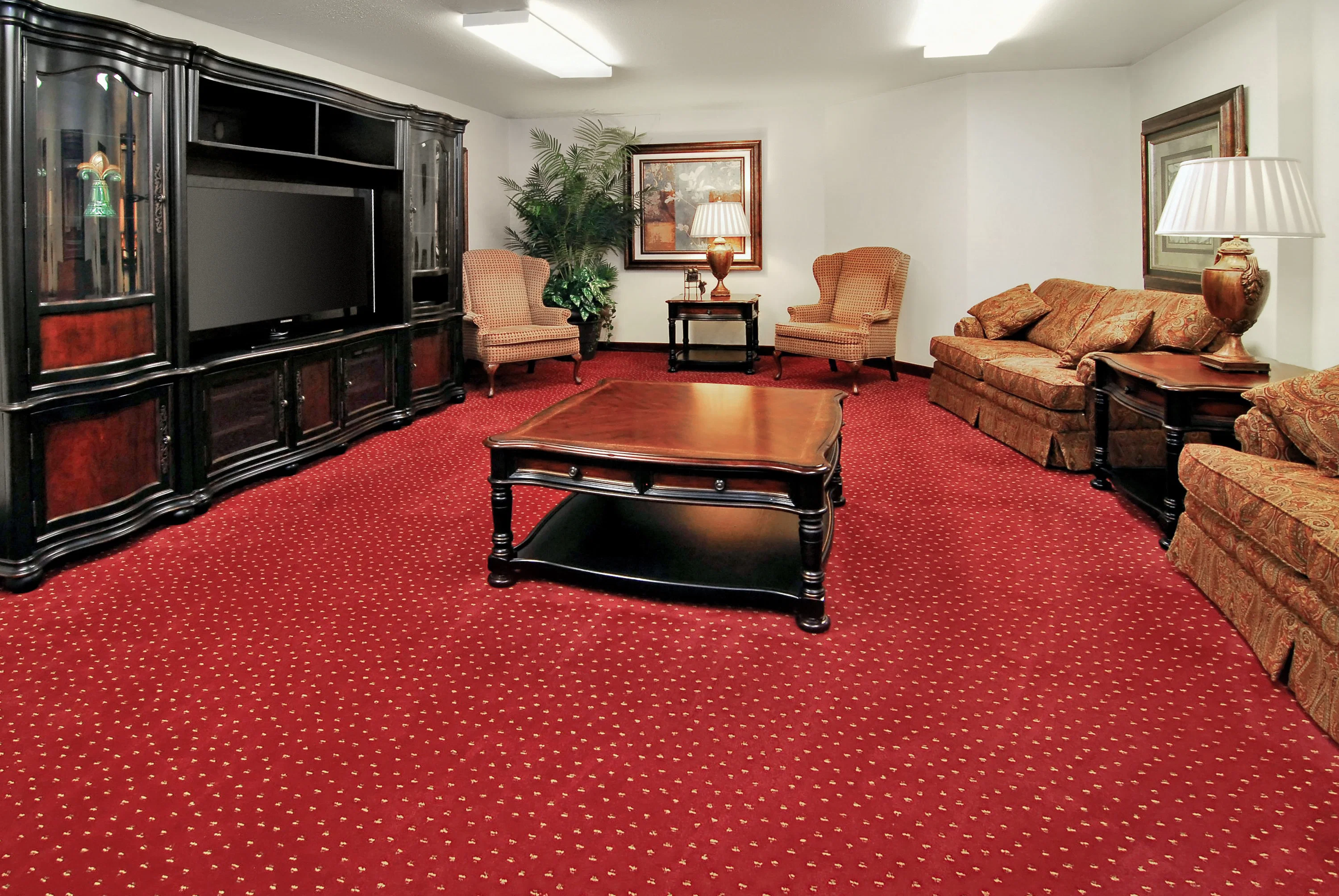 HOLIDAY ANDOVER PLACE