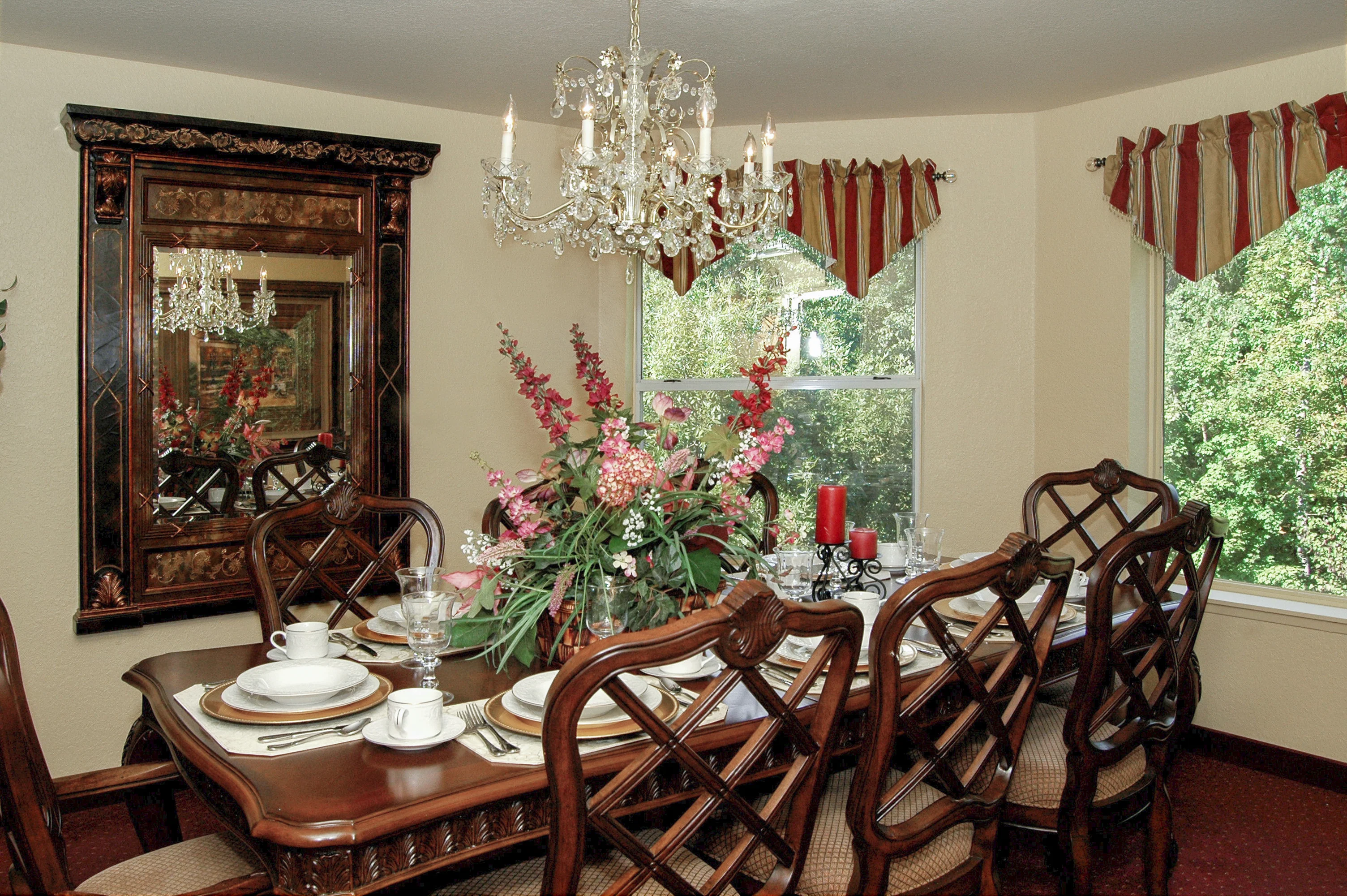 HOLIDAY BRIARCREST ESTATES