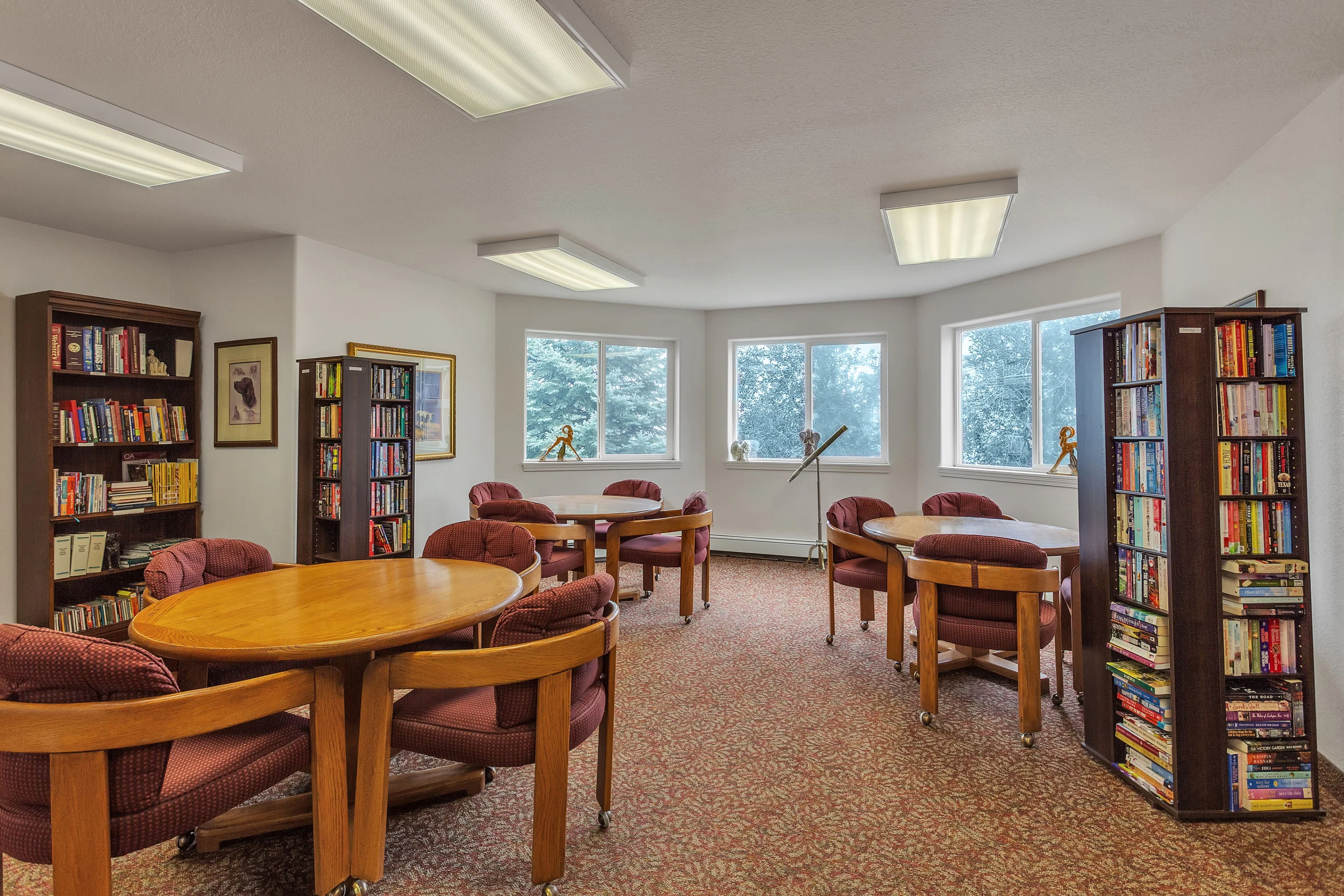 HOLIDAY HILLS ESTATES