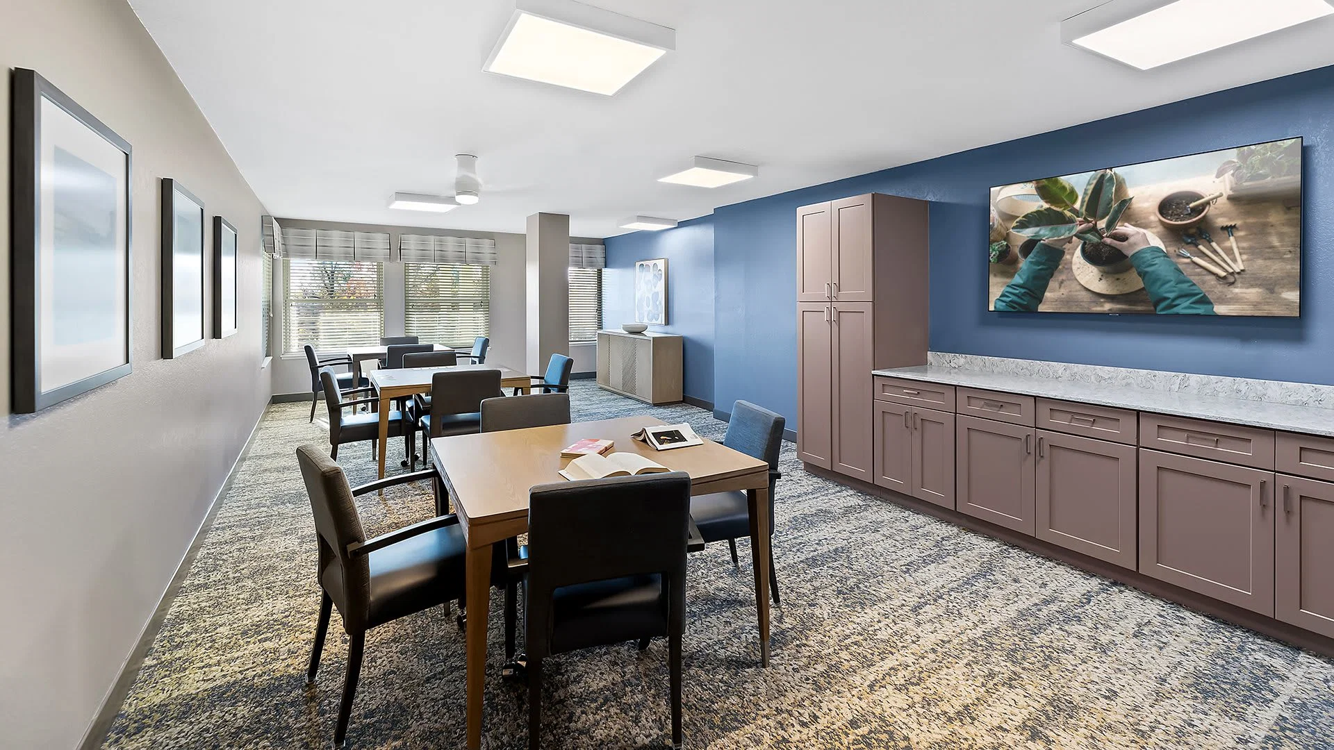 Holiday Andover Place