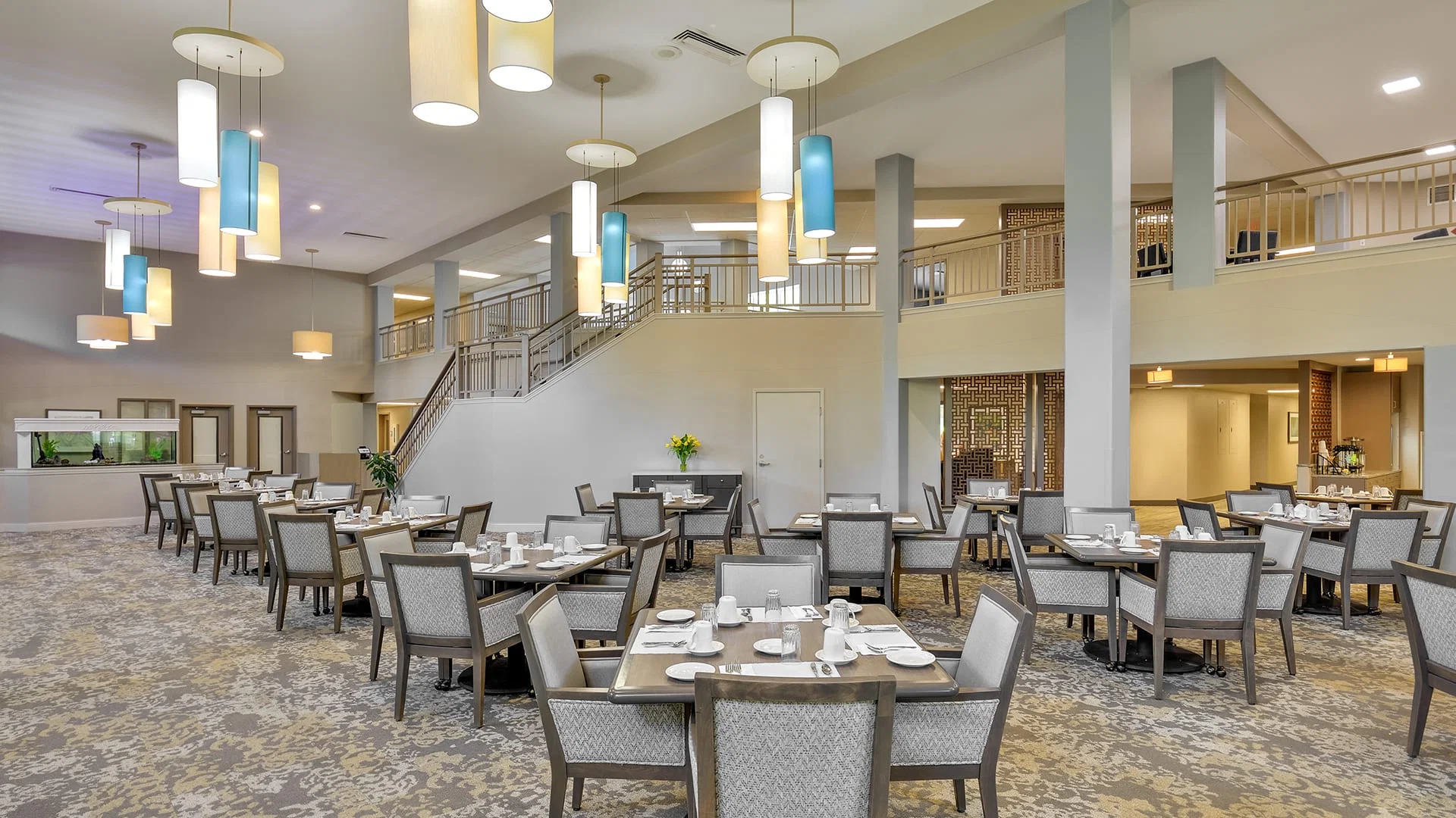 Holiday Maple Suites