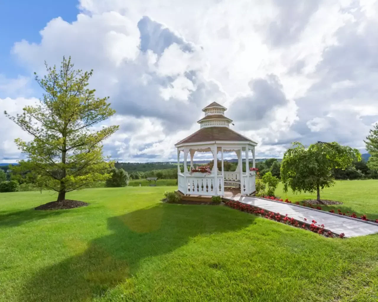 INDEPENDENCE VILLAGE OF PETOSKEY