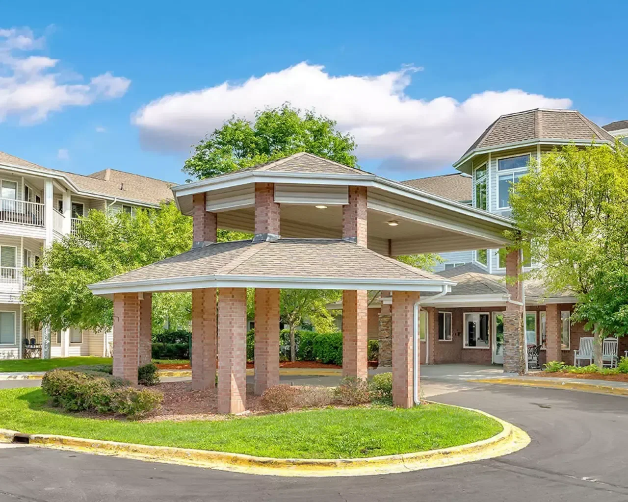 INDEPENDENCE VILLAGE OF WATERFORD