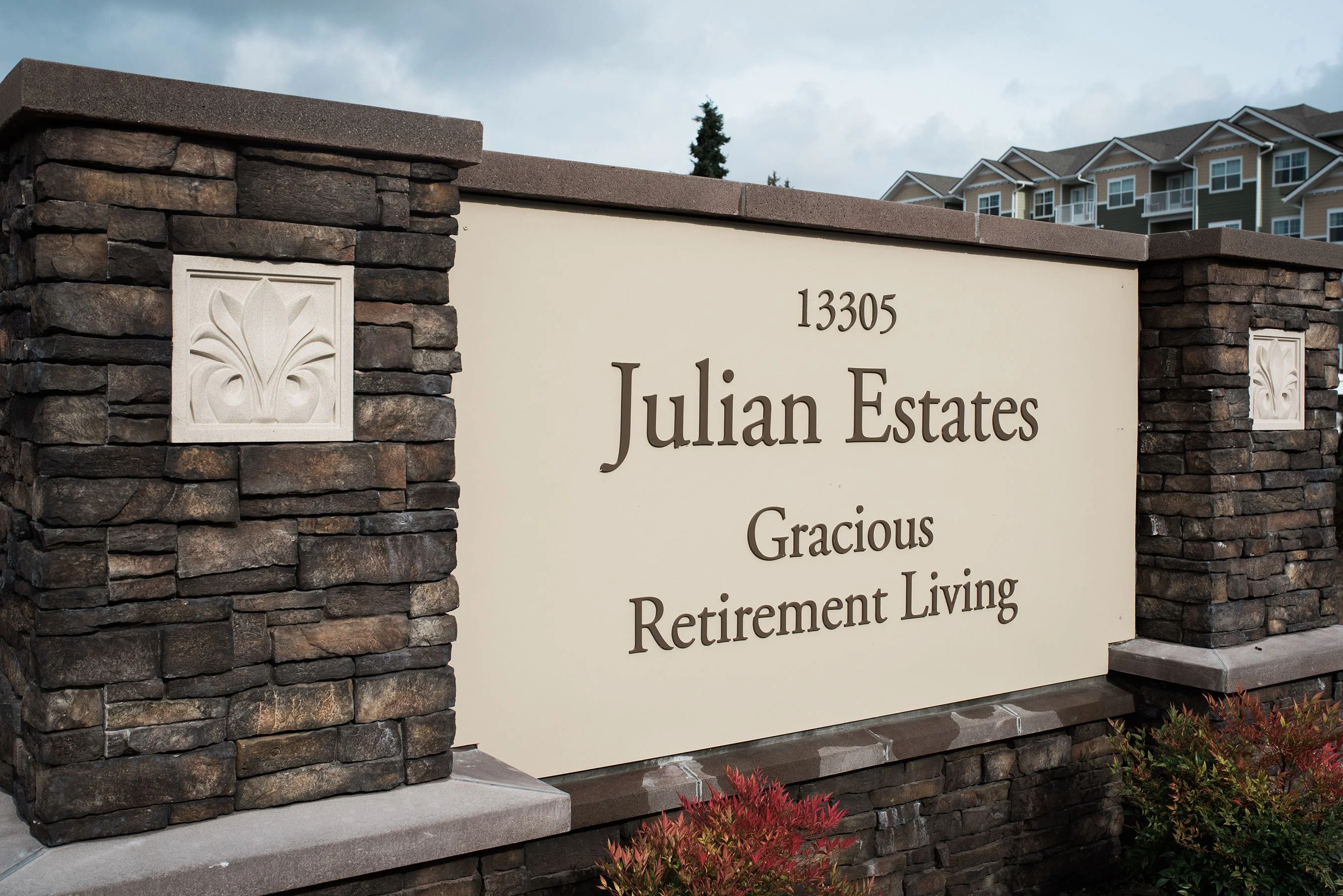 JULIAN ESTATES GRACIOUS RETIREMENT LIVING
