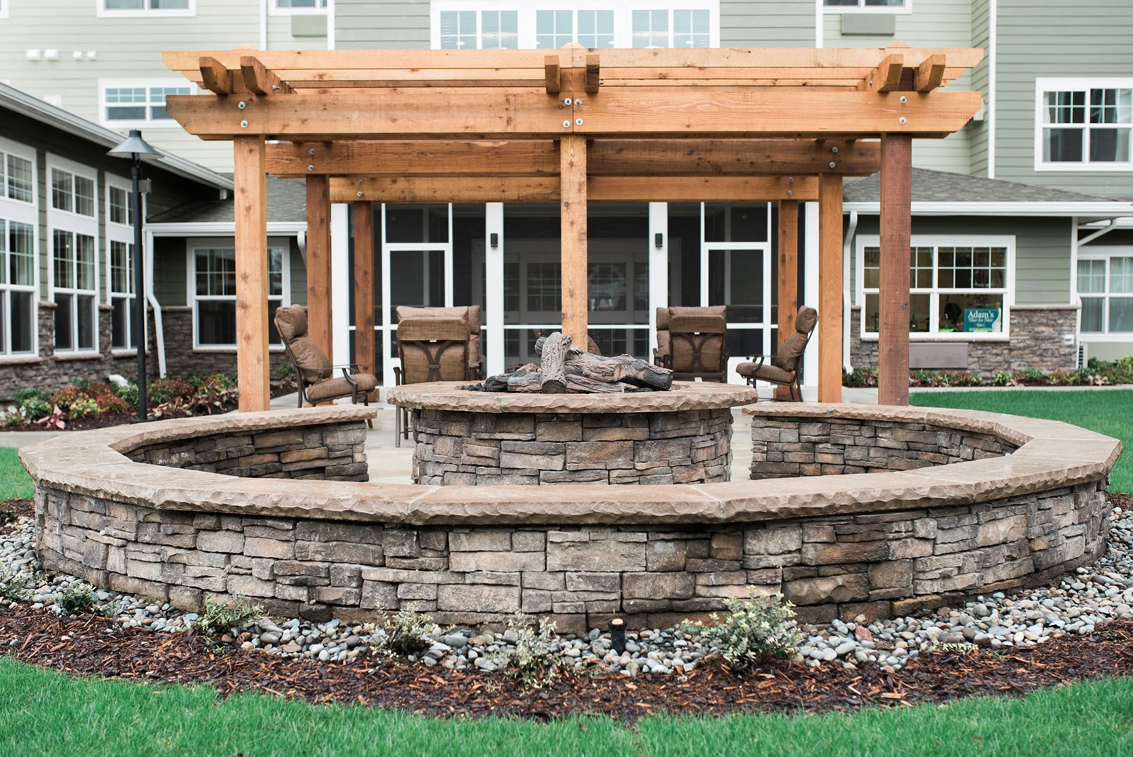 JULIAN ESTATES GRACIOUS RETIREMENT LIVING