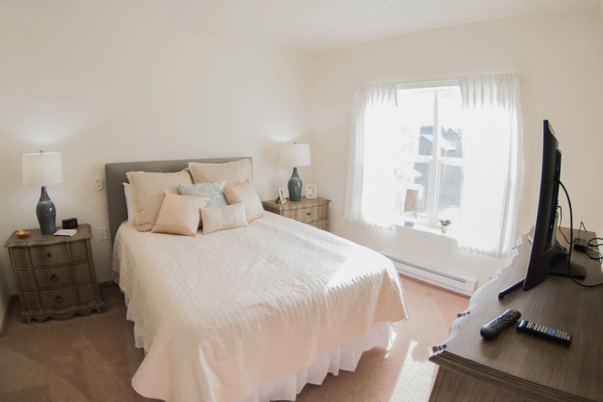 JULIAN ESTATES GRACIOUS RETIREMENT LIVING