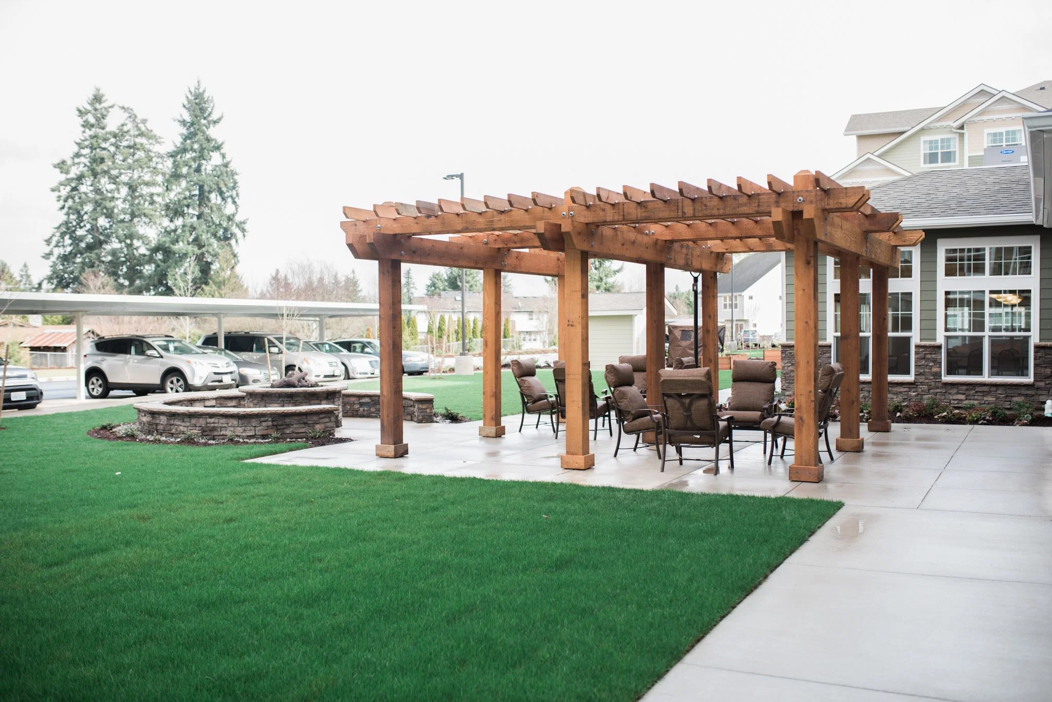JULIAN ESTATES GRACIOUS RETIREMENT LIVING