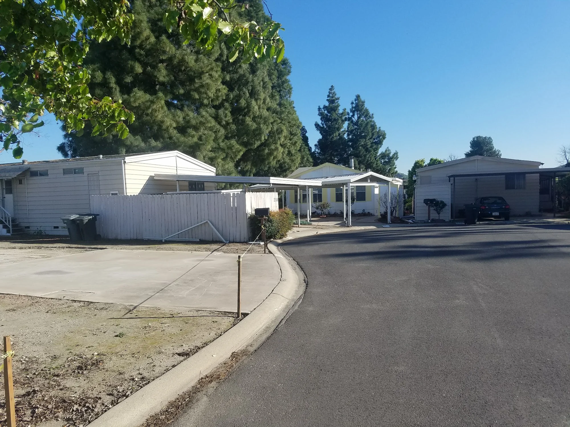 LAKE LOS SERRANOS CLUB