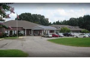 LAKESIDE SENIOR LIVING COMMUNITY