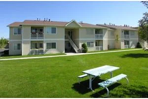 LAKESIDE VILLAGE APARTMENTS