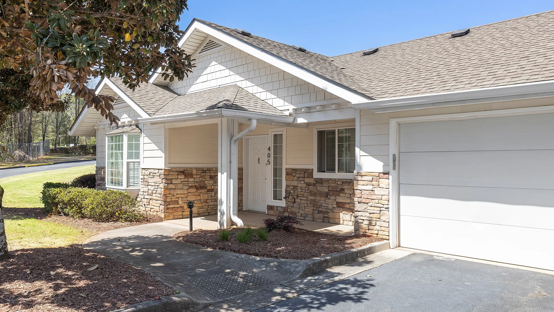 Laurel Grove by Barclay House