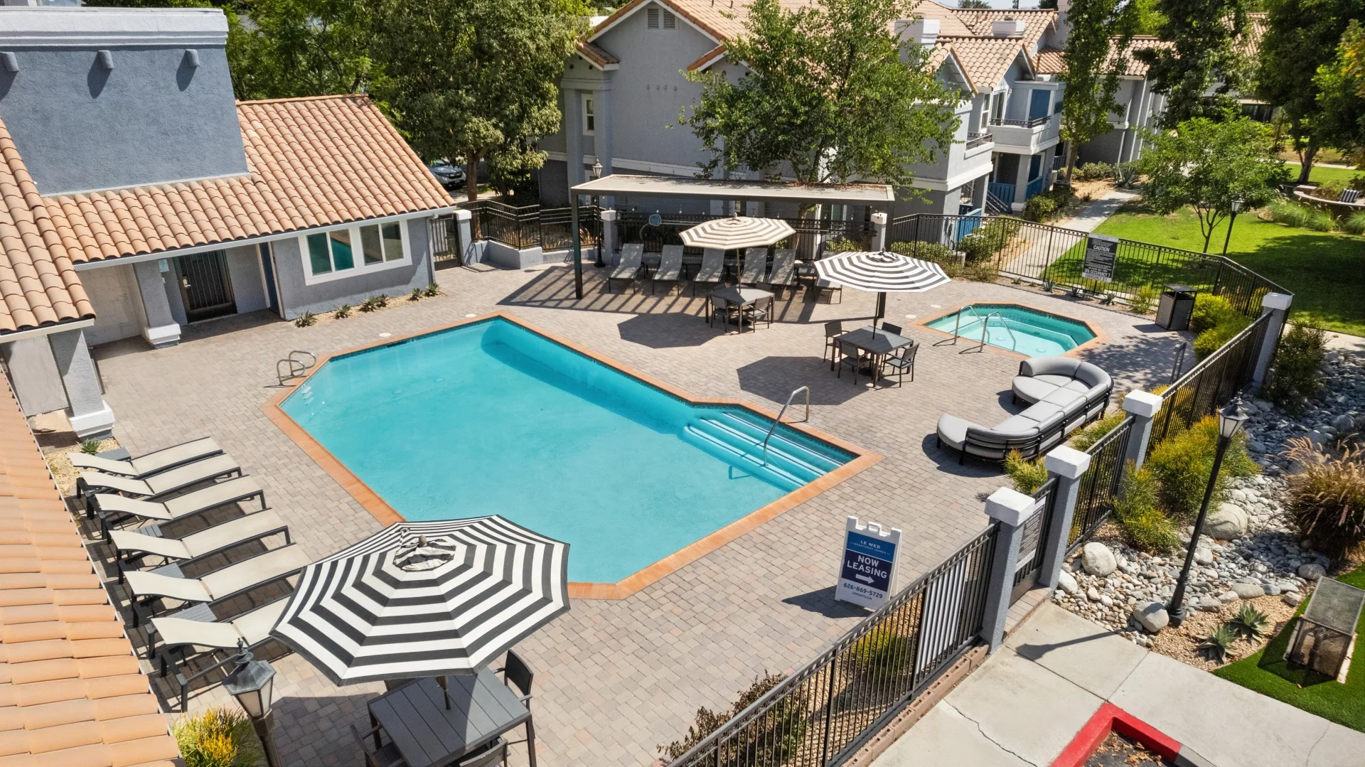 LE MED APARTMENTS