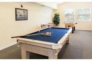 LEXINGTON CLUB AT RENAISSANCE SQUARE