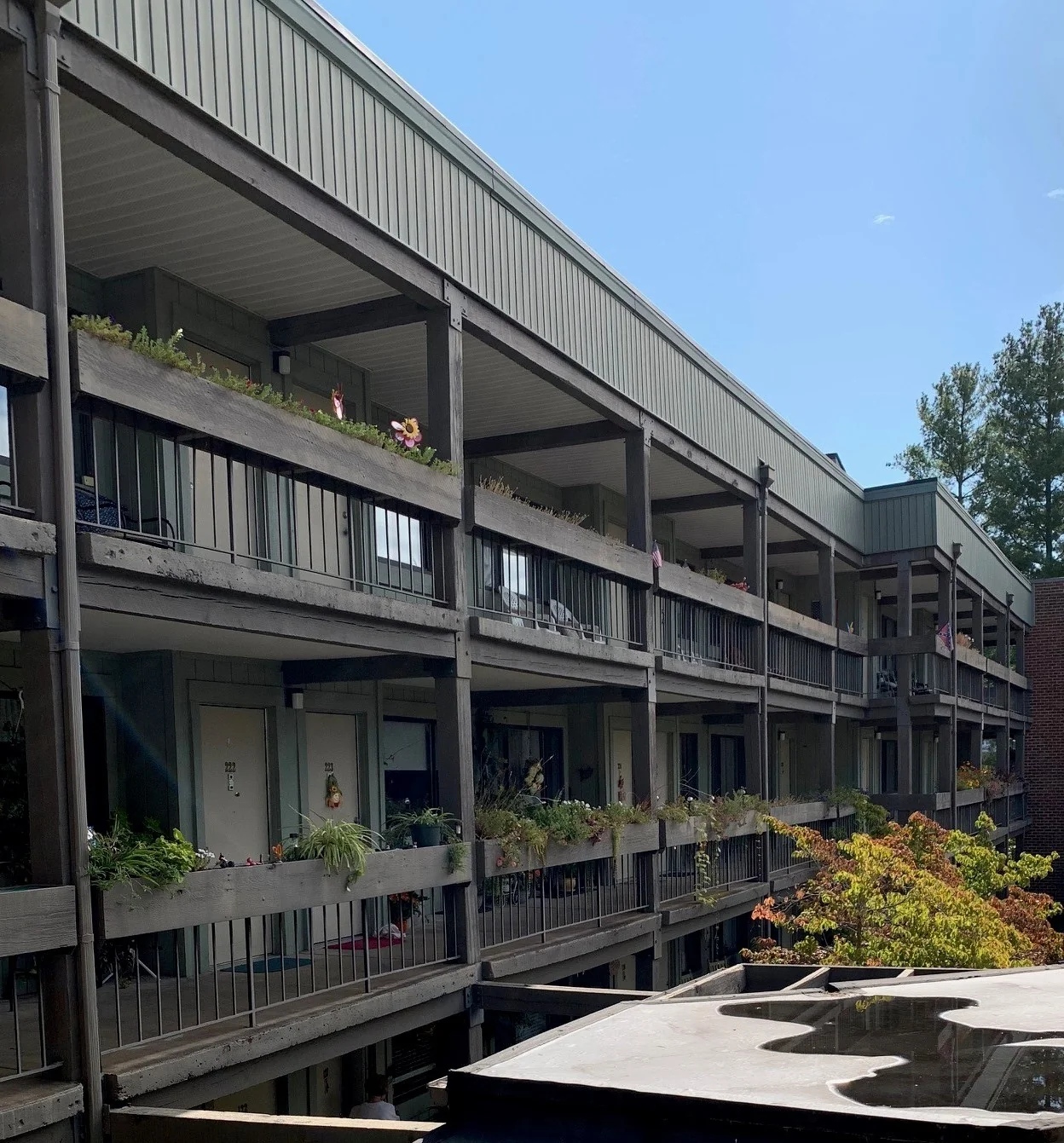 Lexington House Apartments
