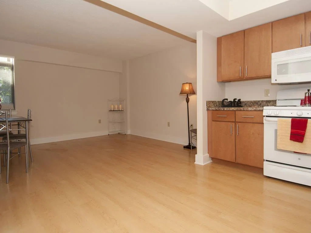 LINDEN PARK APARTMENTS IN BOLTON HILL