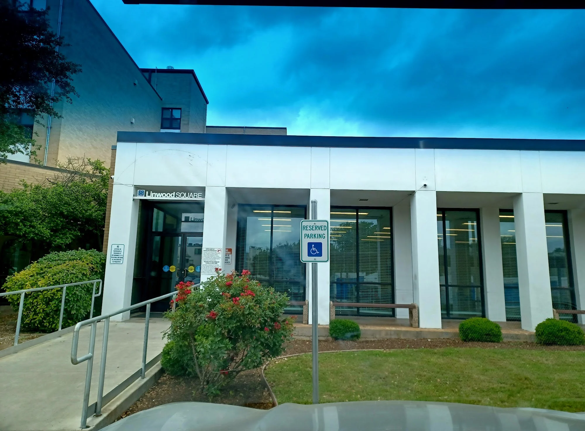 Linwood Square