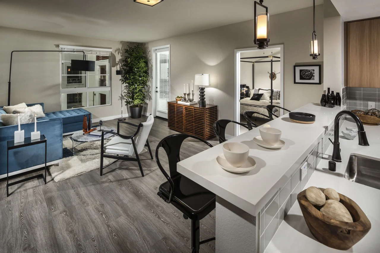 LUXE PASADENA